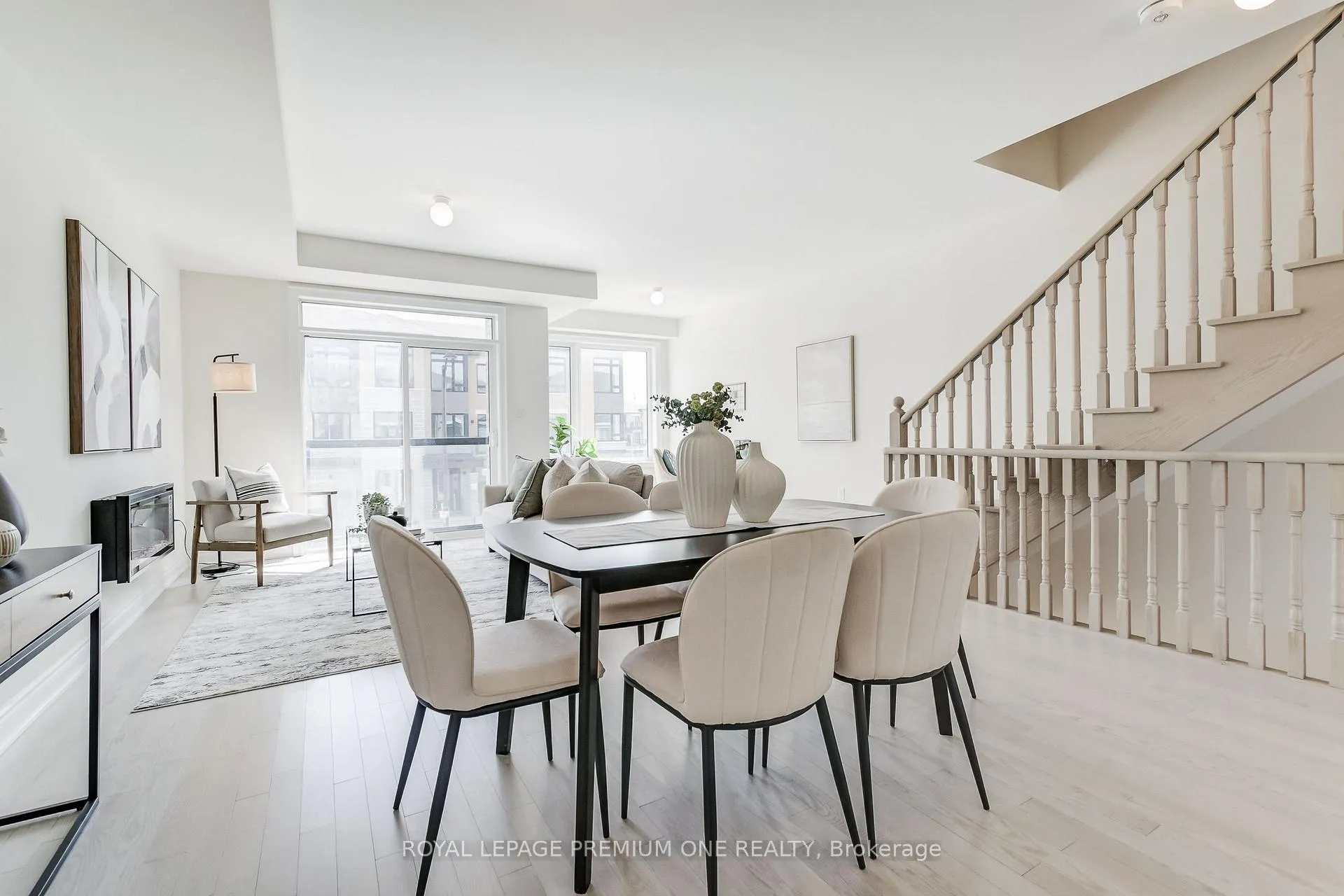 Photo 21 of 229 Tennant Circle, Vaughan, Vellore Village — HOMEH