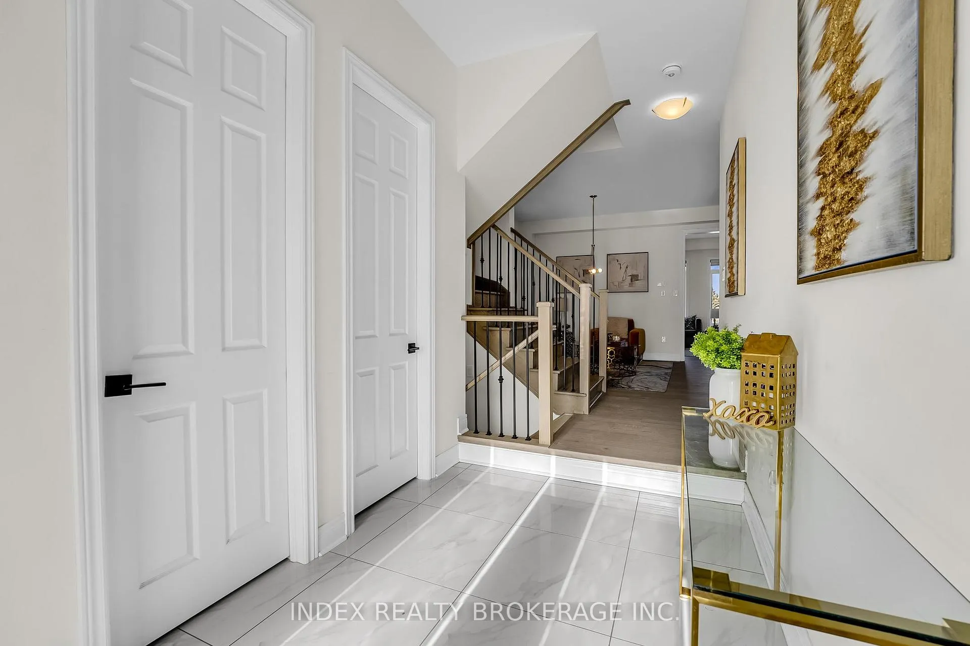 Photo 4 of 17 Duxbury Road, Brampton, Sandringham-Wellington North — HOMEH