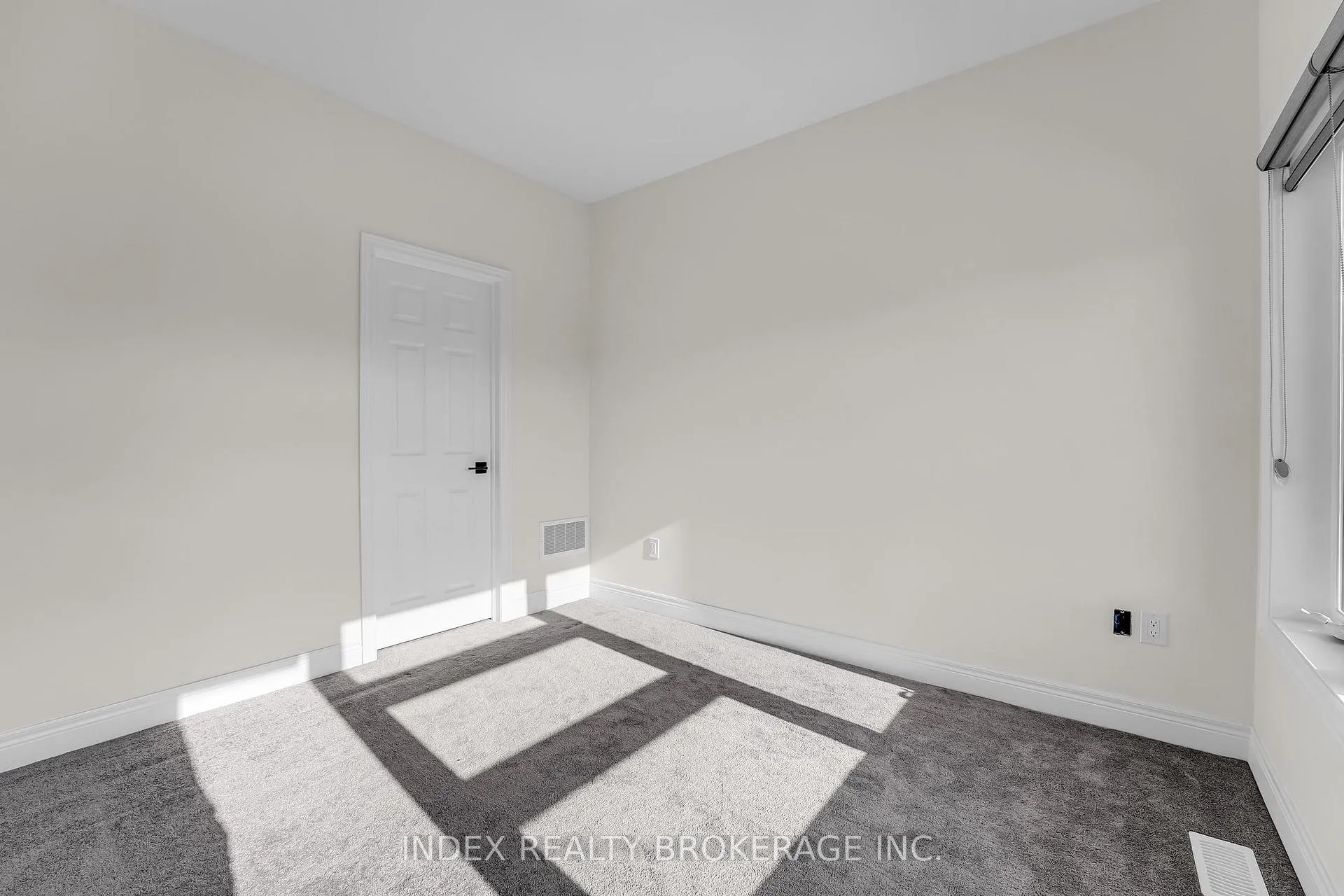 Photo 22 of 17 Duxbury Road, Brampton, Sandringham-Wellington North — HOMEH