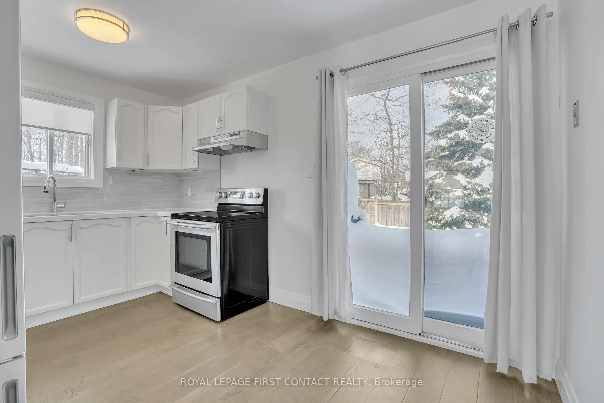 Photo 15 of 3 Chestnut Court, Barrie, Cundles East — HOMEH