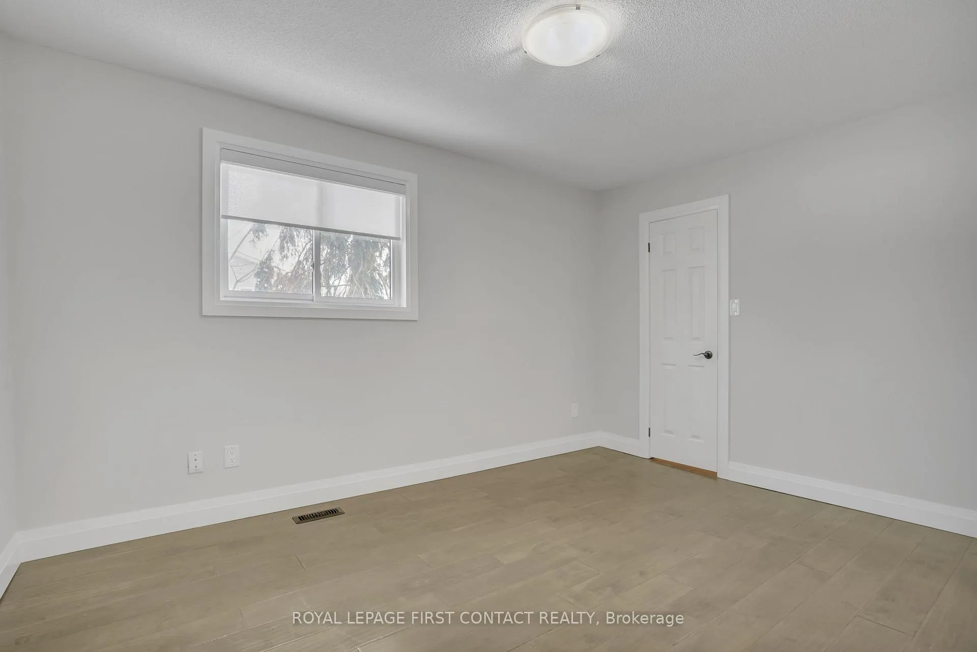 Photo 16 of 3 Chestnut Court, Barrie, Cundles East — HOMEH