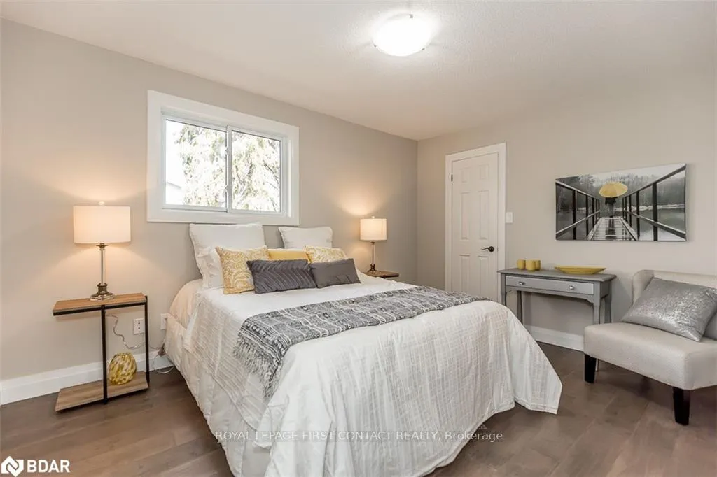 Photo 17 of 3 Chestnut Court, Barrie, Cundles East — HOMEH
