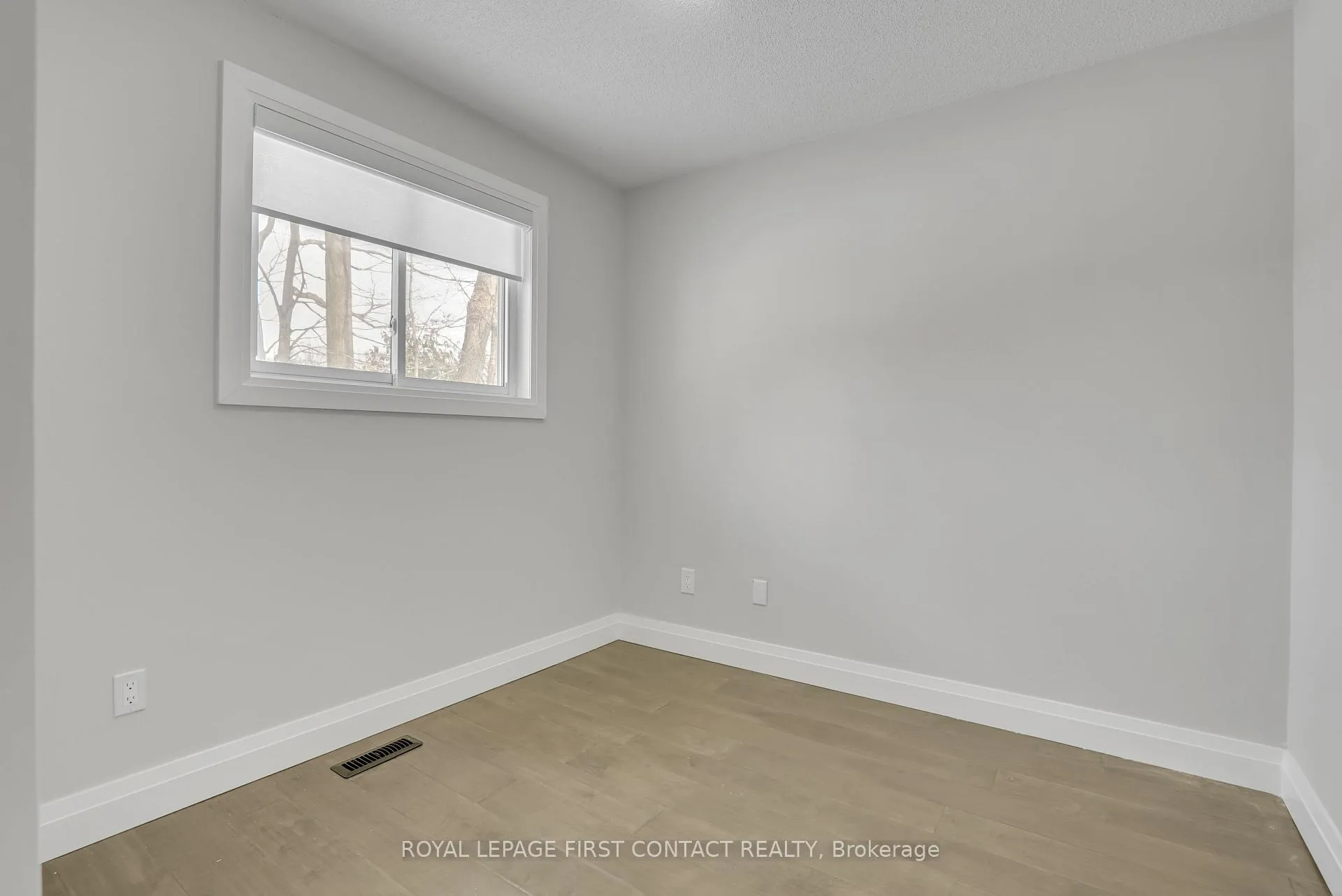 Photo 24 of 3 Chestnut Court, Barrie, Cundles East — HOMEH