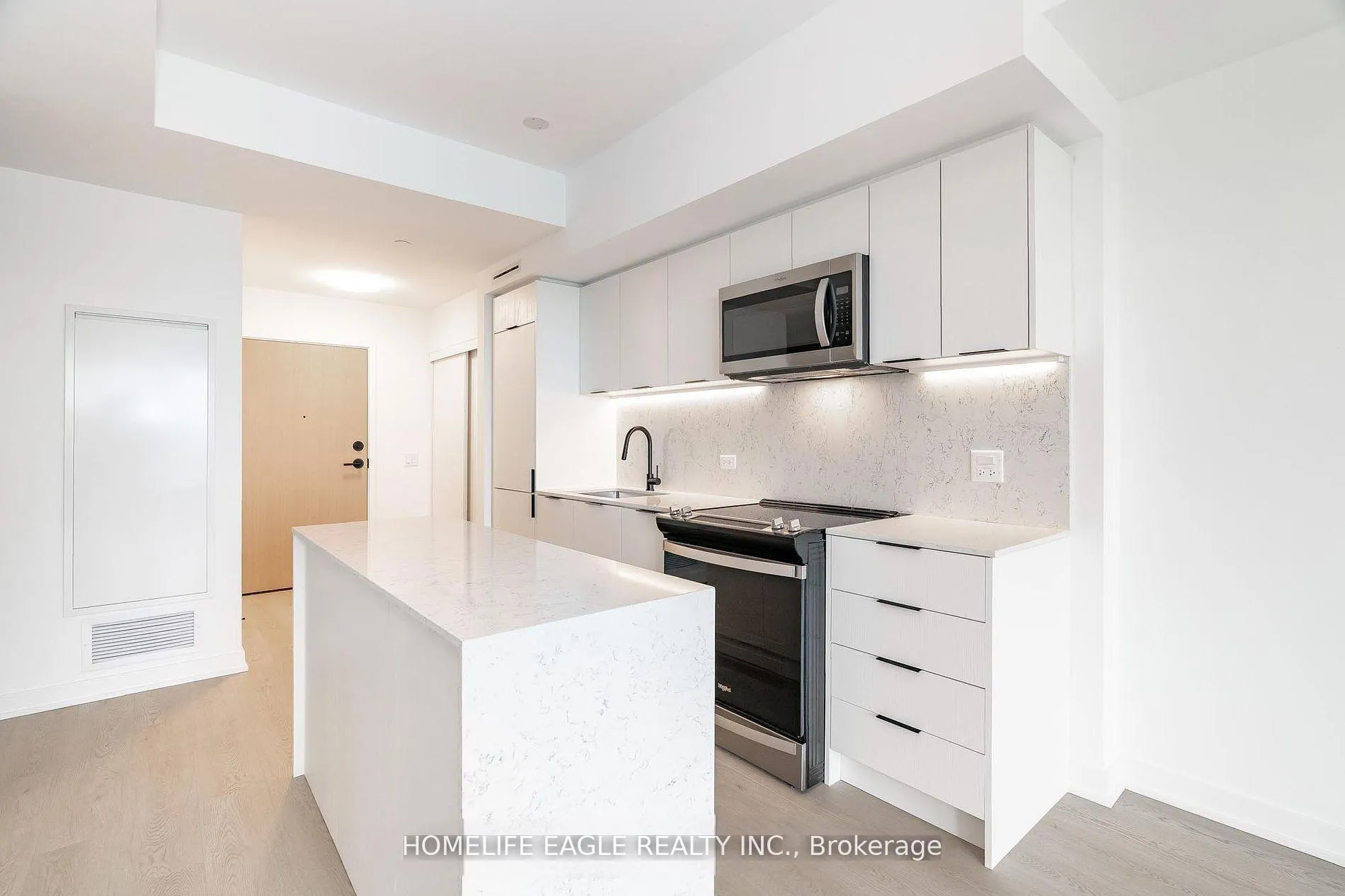 Photo 7 of Unit 513, 31 Huron Street, Collingwood — HOMEH