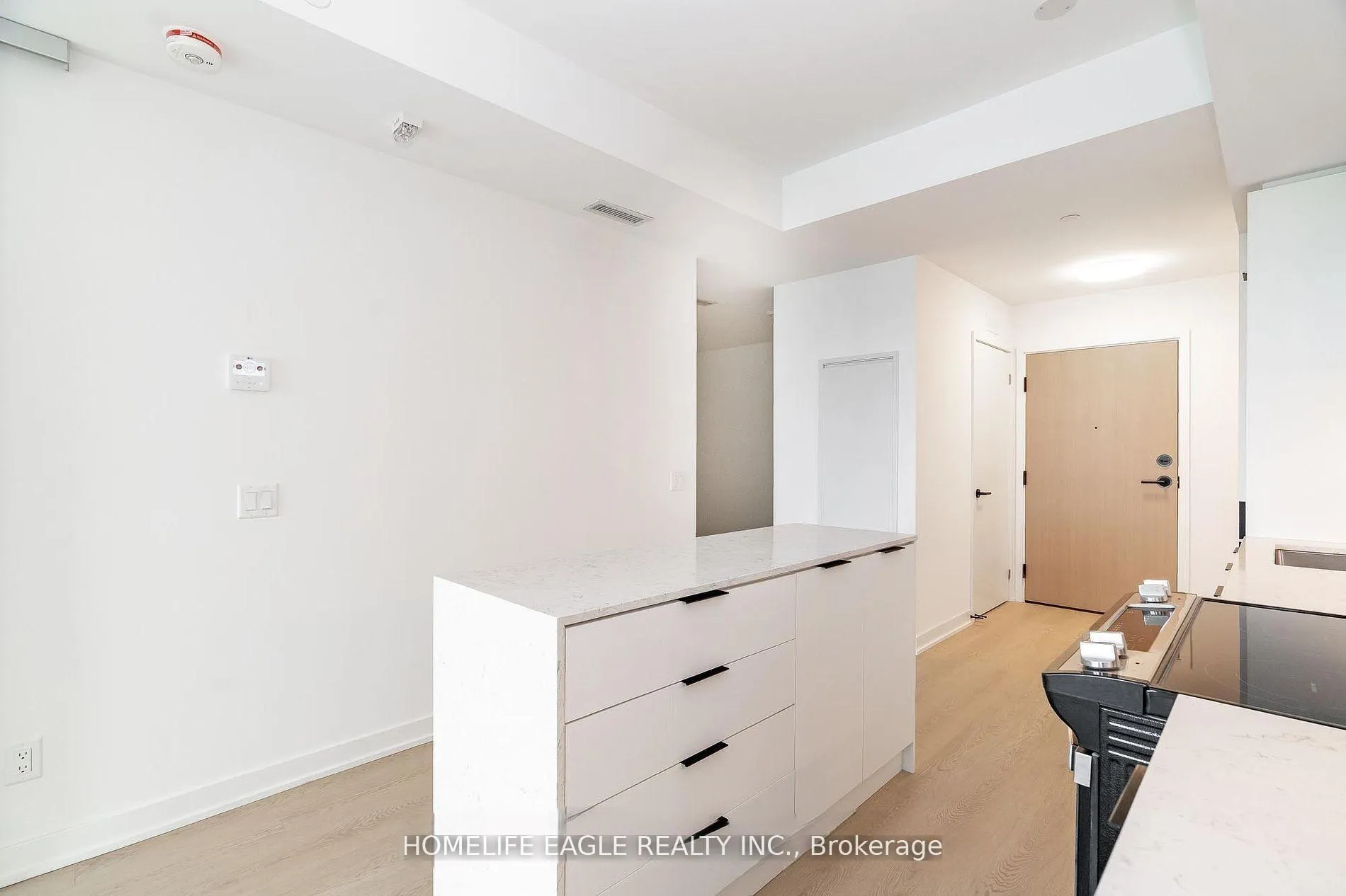 Photo 8 of Unit 513, 31 Huron Street, Collingwood — HOMEH