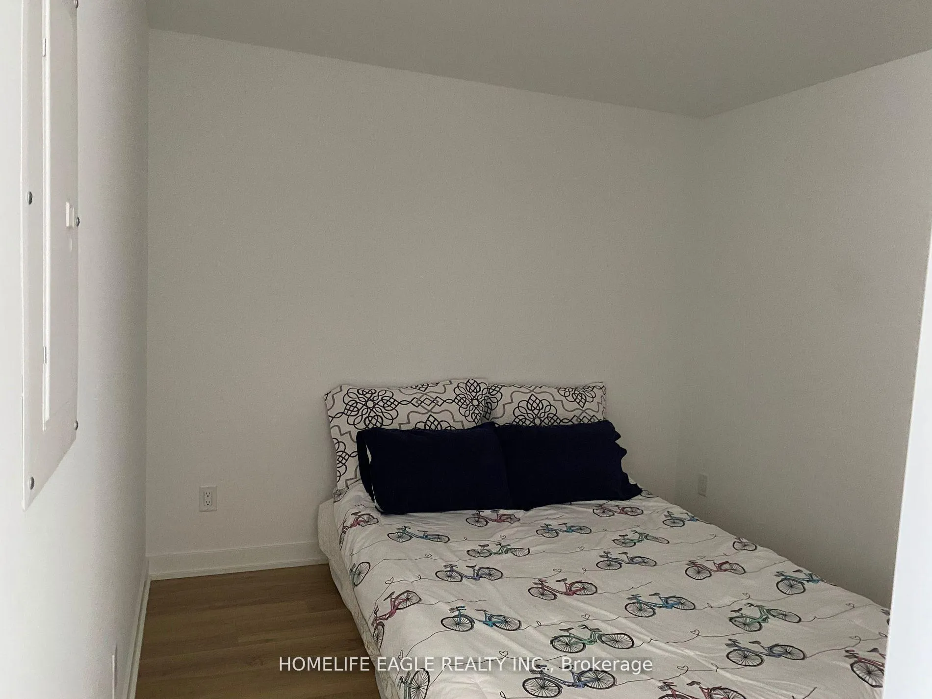 Photo 22 of Unit 513, 31 Huron Street, Collingwood — HOMEH