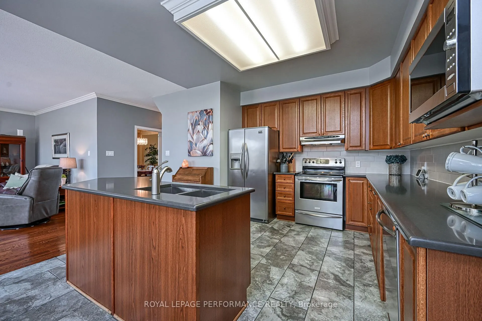 Photo 18 of 4191 Wolfe Point Way, Ottawa, Riverside South/Gloucester Glen — HOMEH