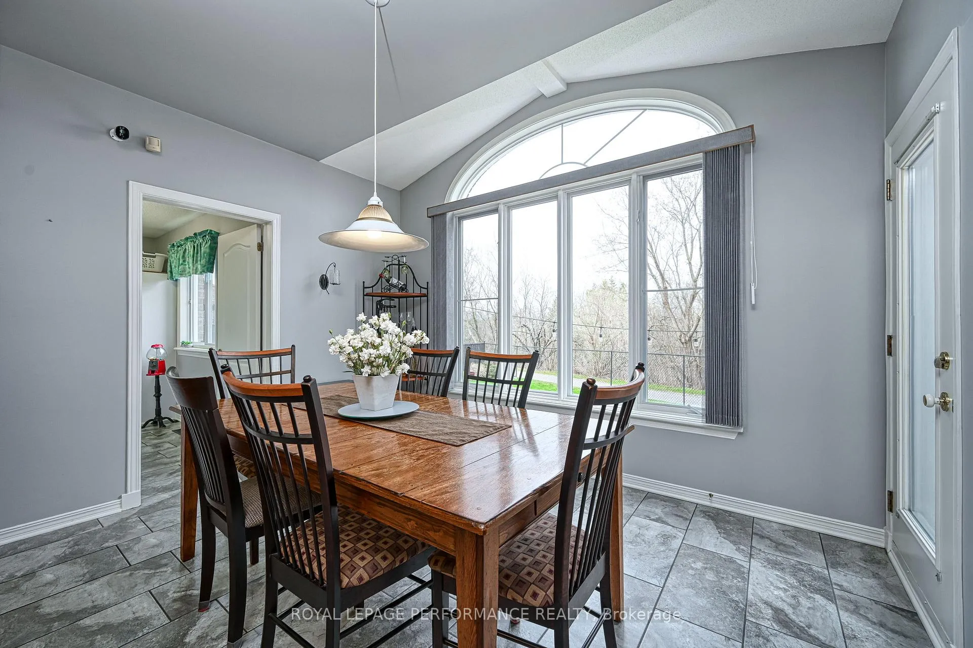 Photo 21 of 4191 Wolfe Point Way, Ottawa, Riverside South/Gloucester Glen — HOMEH