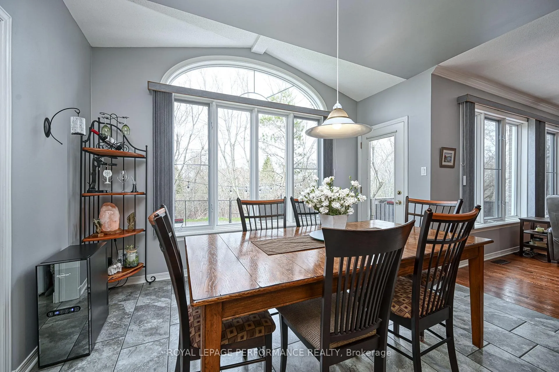Photo 22 of 4191 Wolfe Point Way, Ottawa, Riverside South/Gloucester Glen — HOMEH