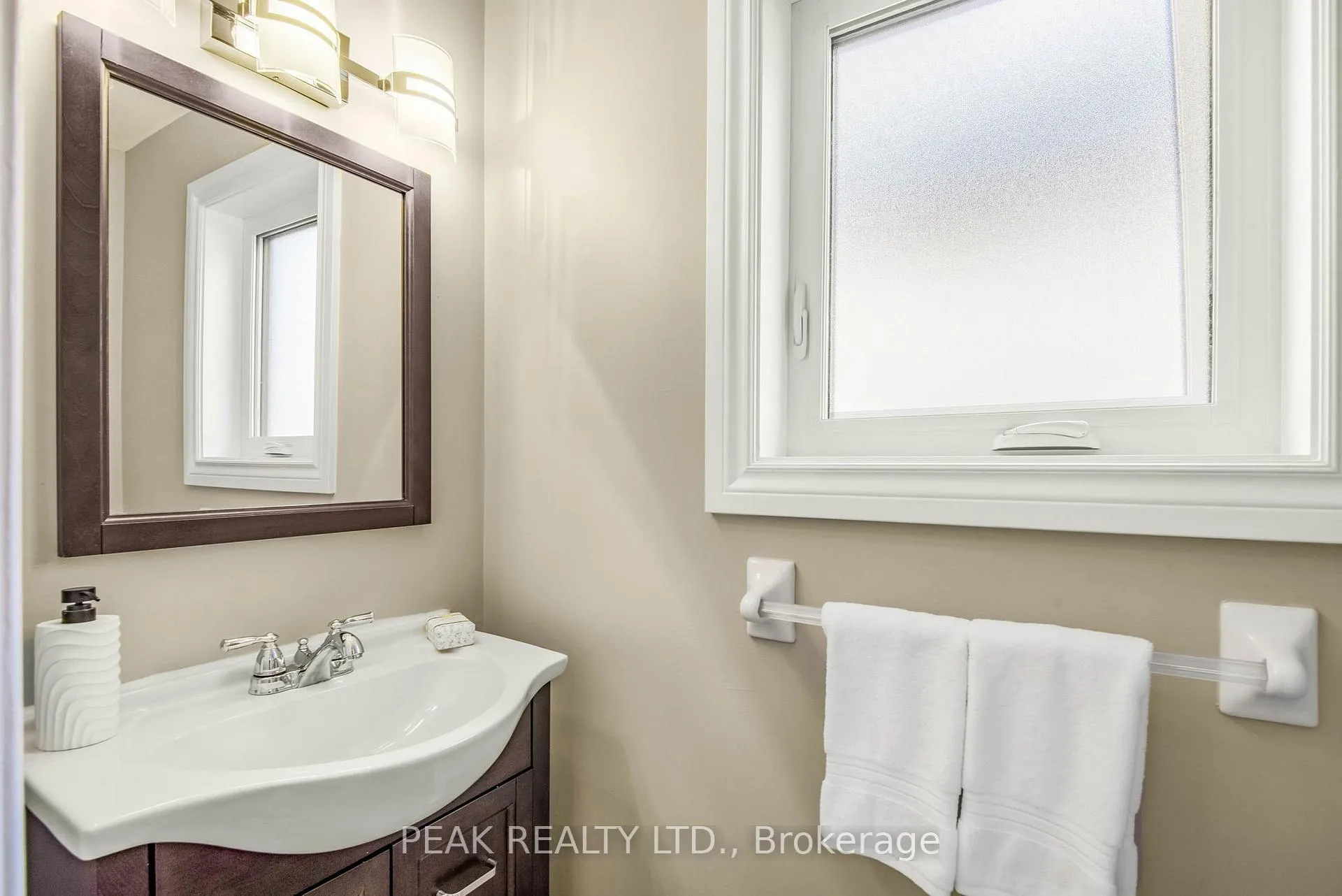 Photo 27 of 2 Bakerville Street, Whitby, Rolling Acres — HOMEH