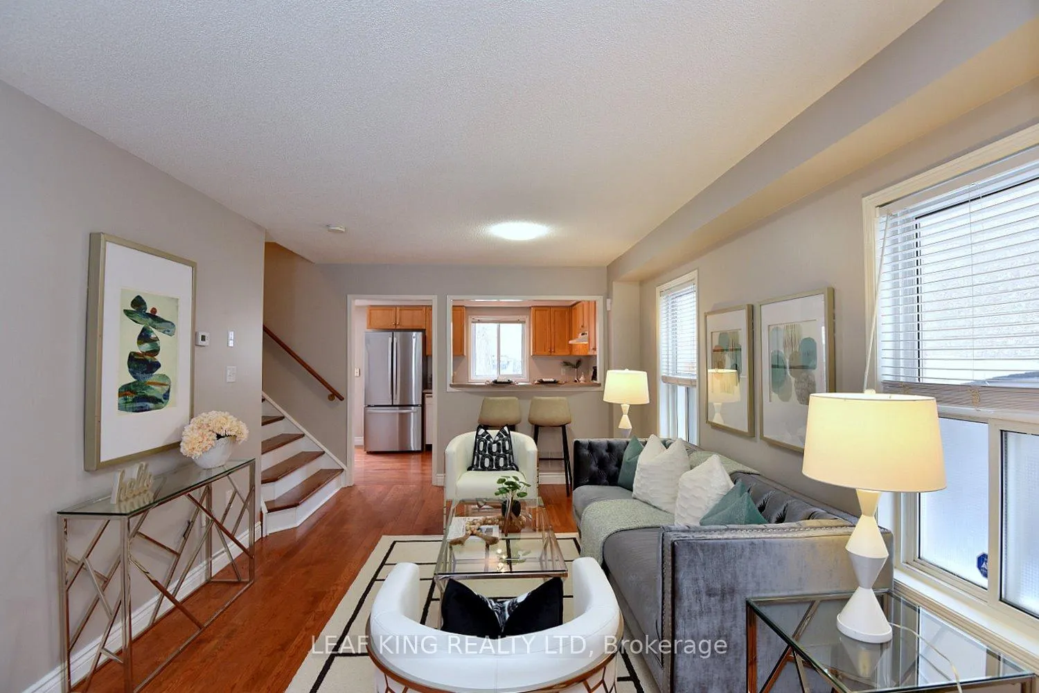 Photo 3 of 2258 Empire Crescent, Burlington, Orchard — HOMEH