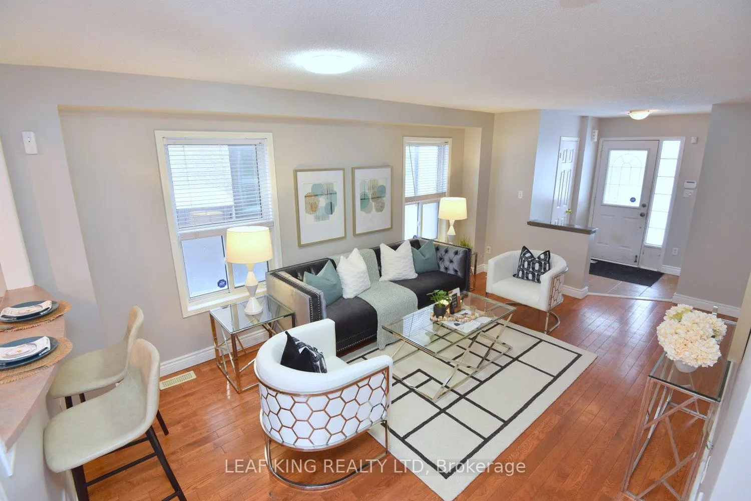 Photo 5 of 2258 Empire Crescent, Burlington, Orchard — HOMEH
