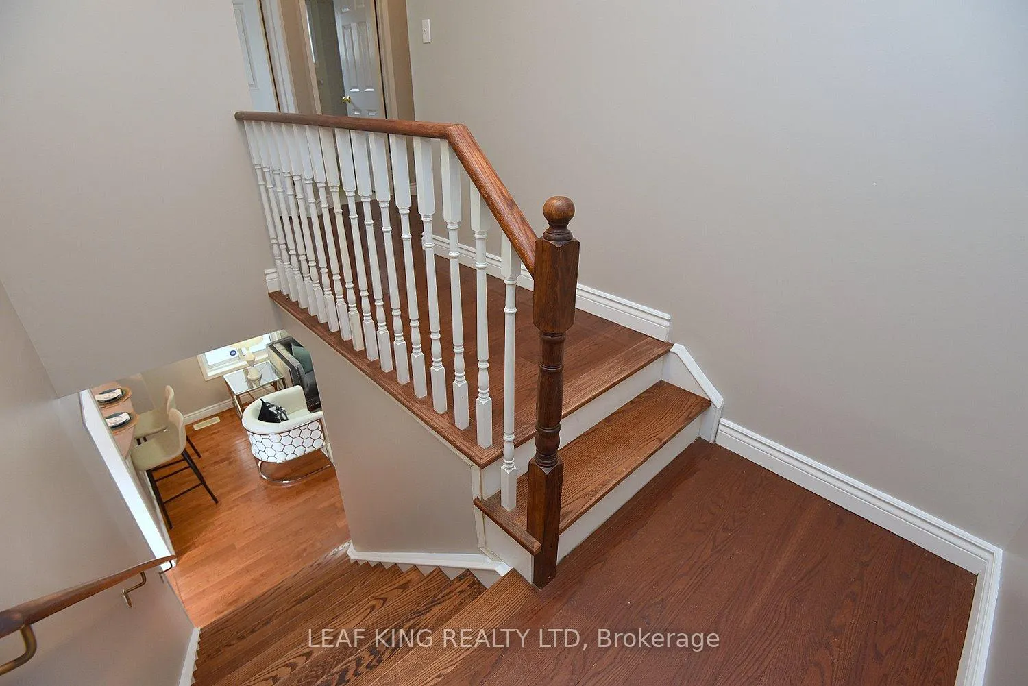 Photo 27 of 2258 Empire Crescent, Burlington, Orchard — HOMEH