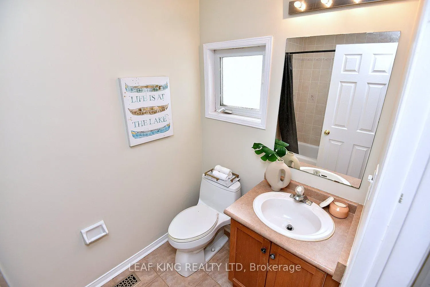 Photo 29 of 2258 Empire Crescent, Burlington, Orchard — HOMEH