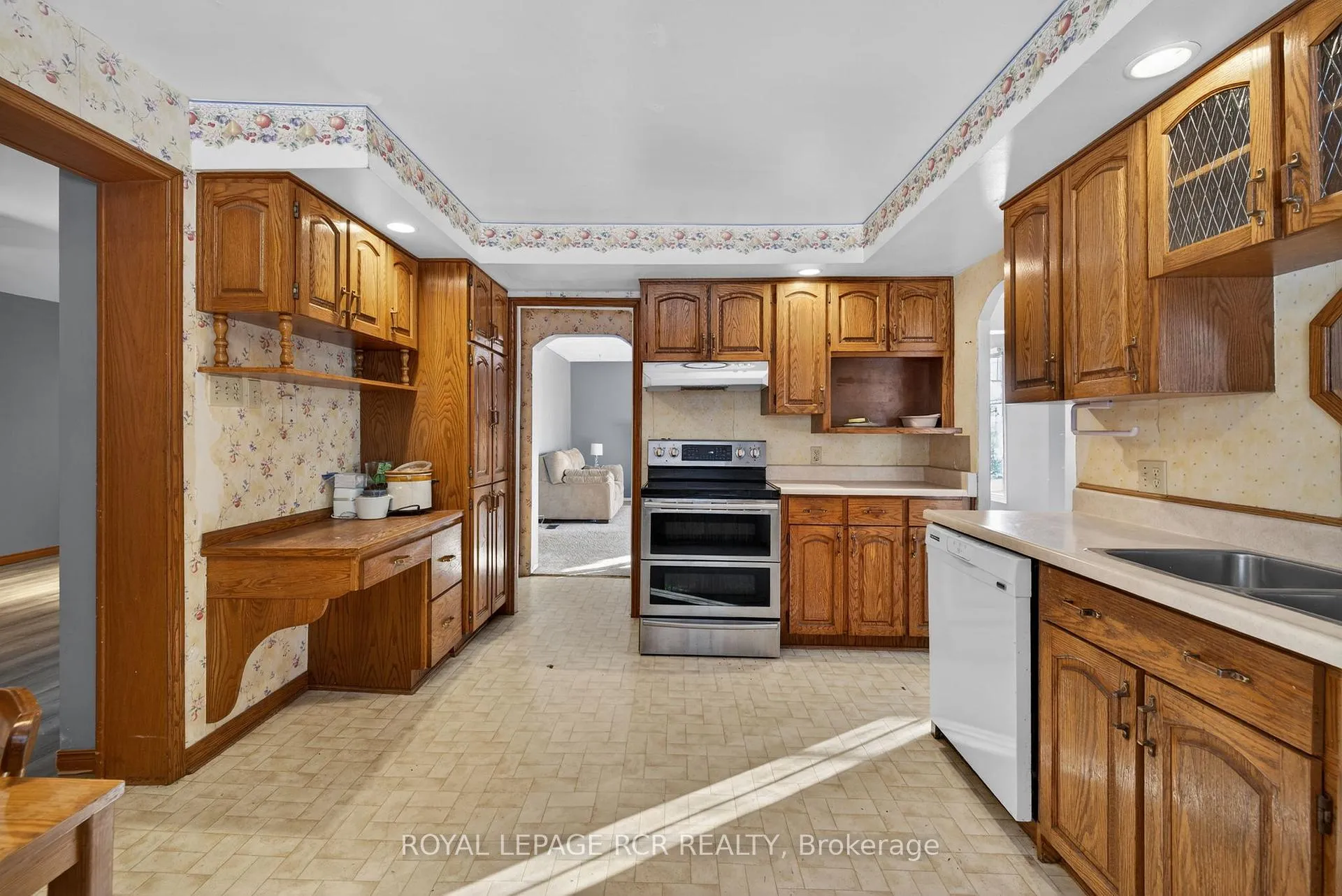 Photo 11 of 285277 County Road 10, Amaranth, Rural Amaranth — HOMEH