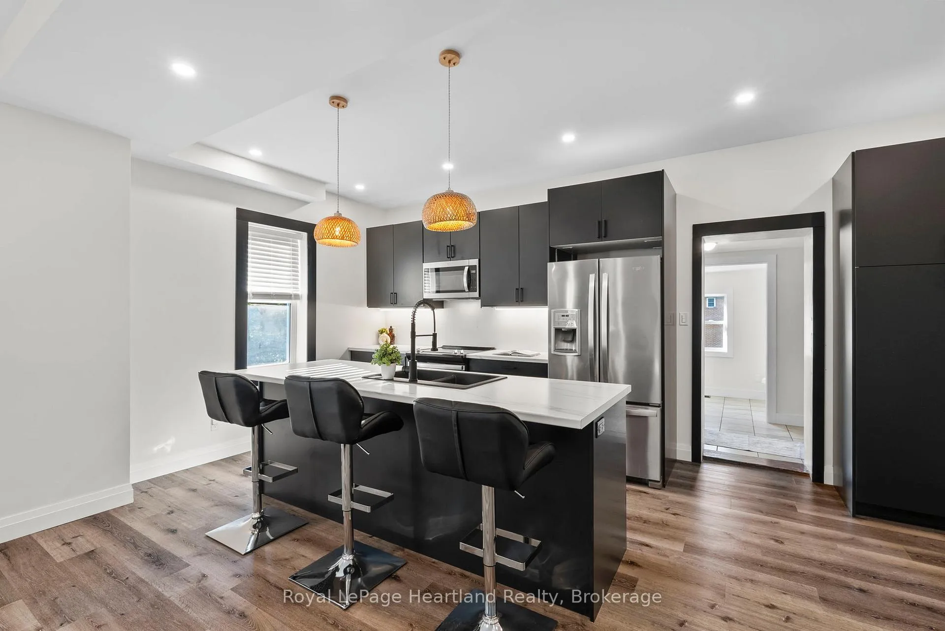 Photo 14 of 15 Queen Street E, Minto — HOMEH