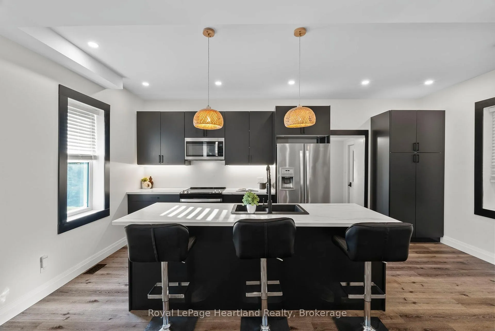 Photo 15 of 15 Queen Street E, Minto — HOMEH