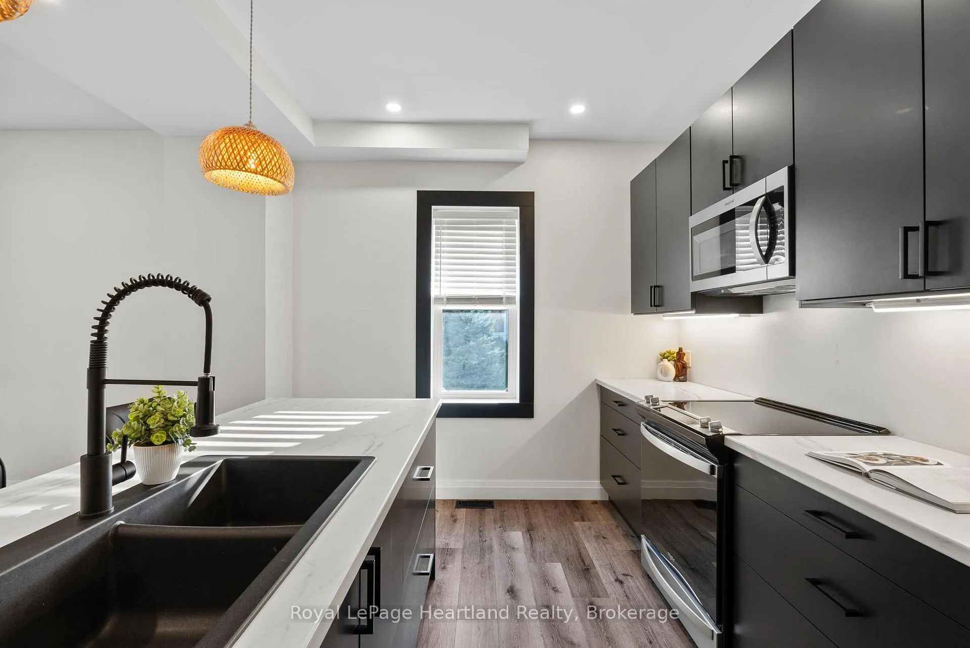 Photo 20 of 15 Queen Street E, Minto — HOMEH