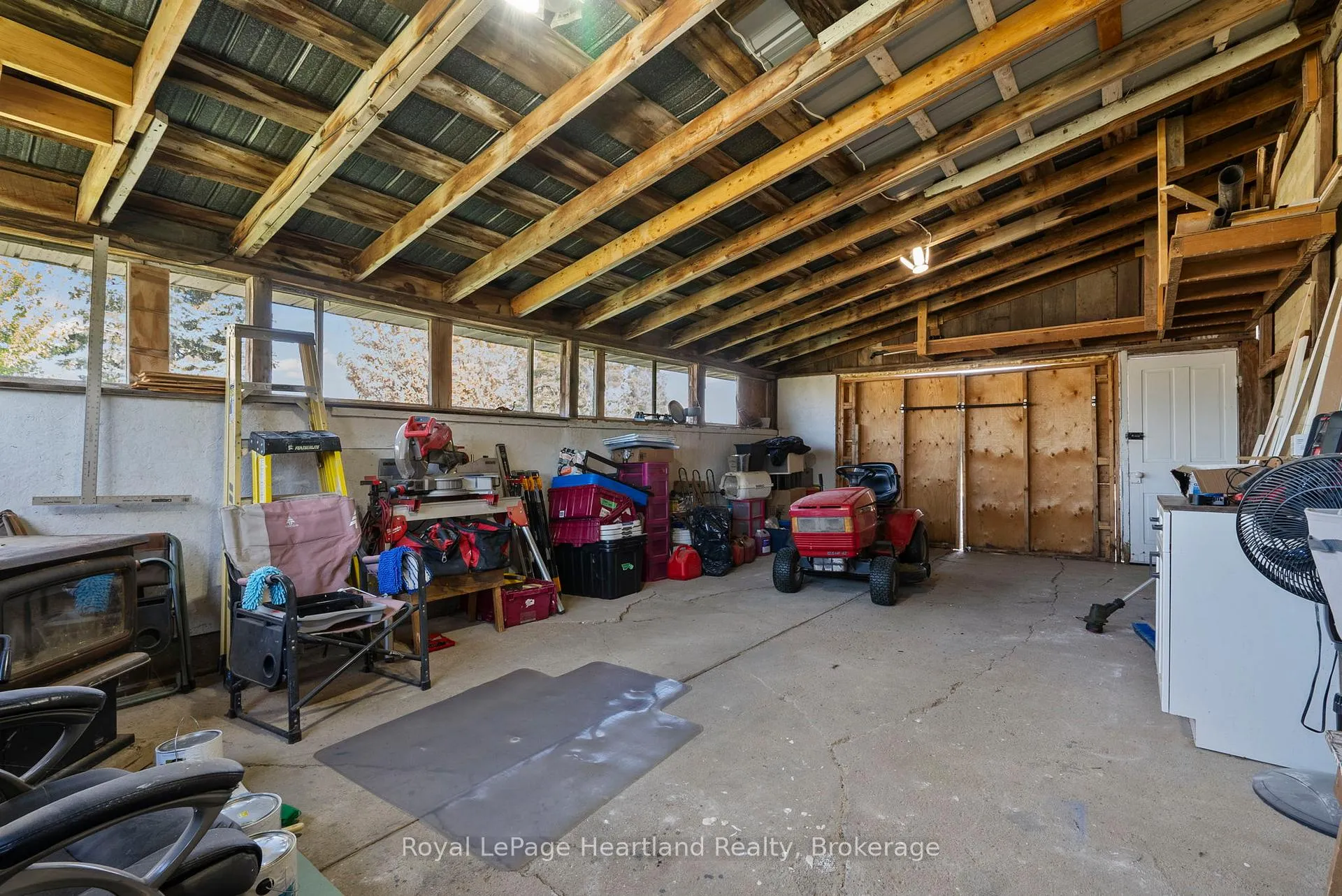 Photo 24 of 15 Queen Street E, Minto — HOMEH