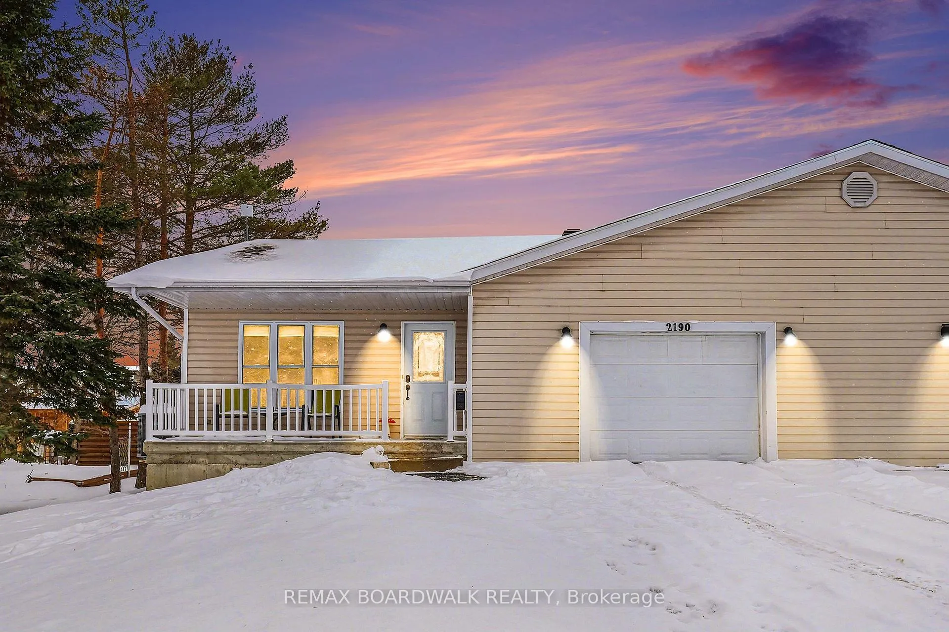 Photo 1 of 2190 Valley Street, North Stormont, Moose Creek — HOMEH