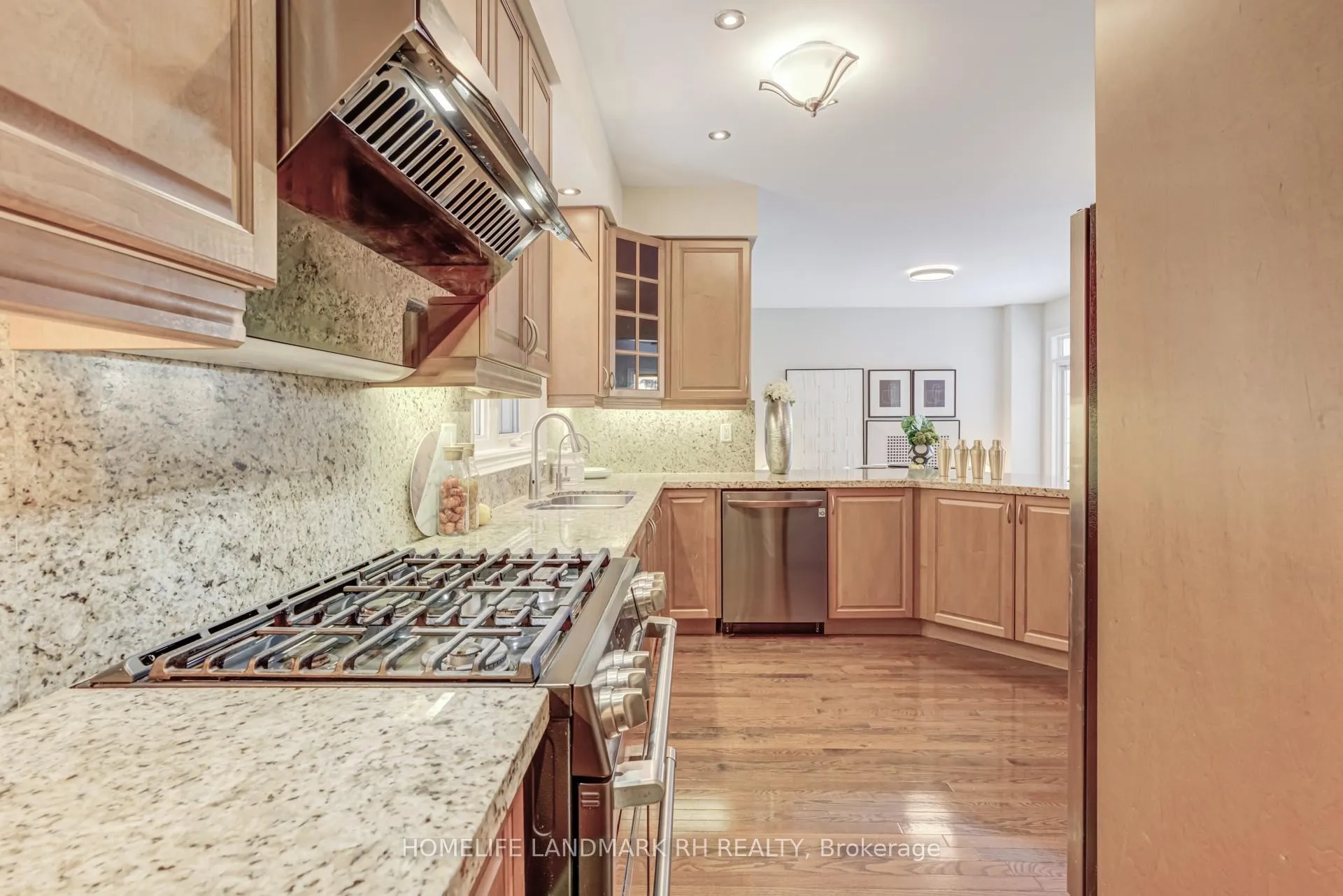 Photo 13 of 12 Father McGinn Road, Markham, Cathedraltown — HOMEH