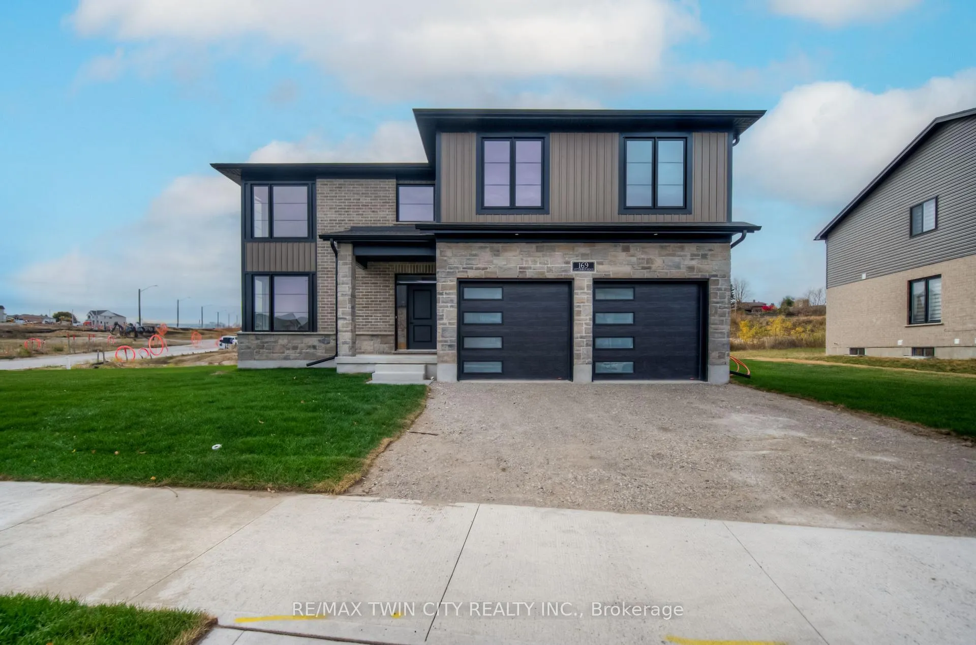 Photo 1 of 169 Otterbein Road, Kitchener — HOMEH