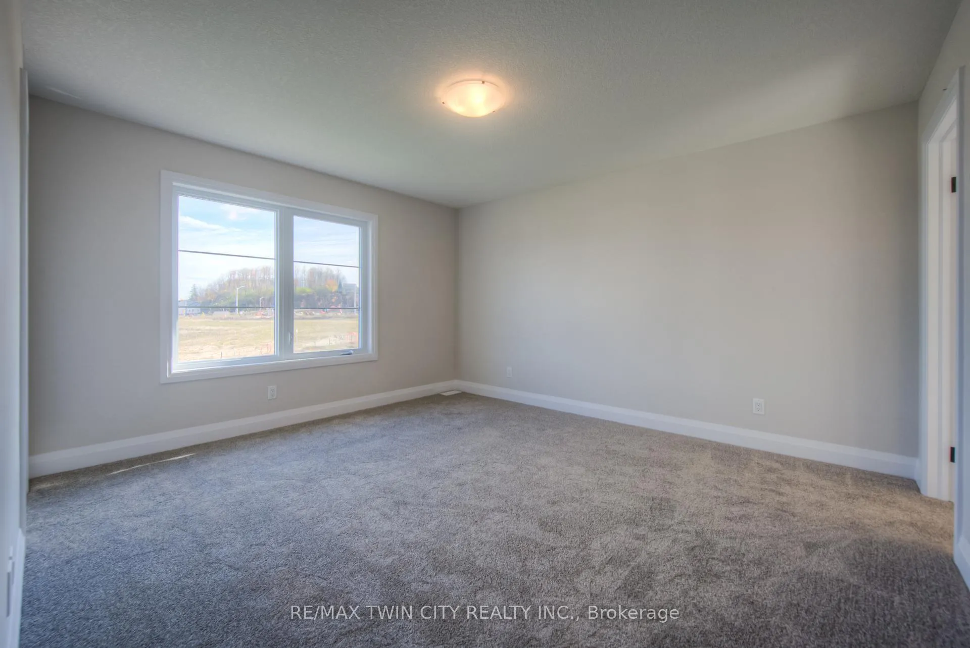 Photo 26 of 169 Otterbein Road, Kitchener — HOMEH