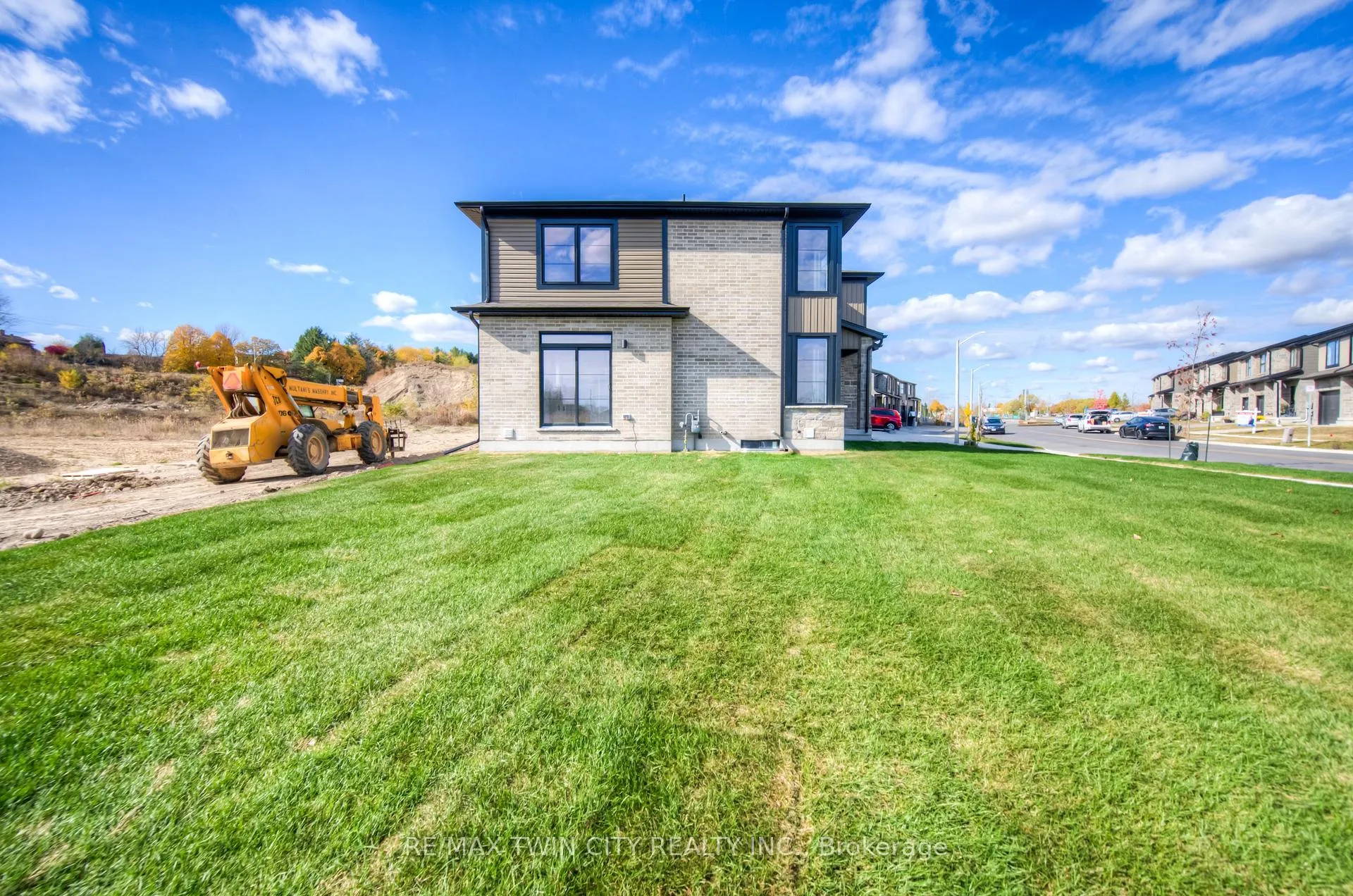 Photo 33 of 169 Otterbein Road, Kitchener — HOMEH