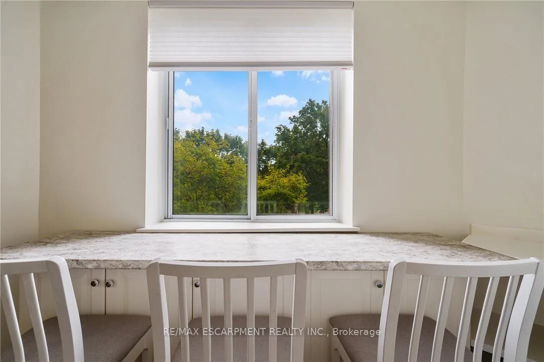 Photo 22 of Unit 211, 3499 Upper Middle Road, Burlington, Headon — HOMEH