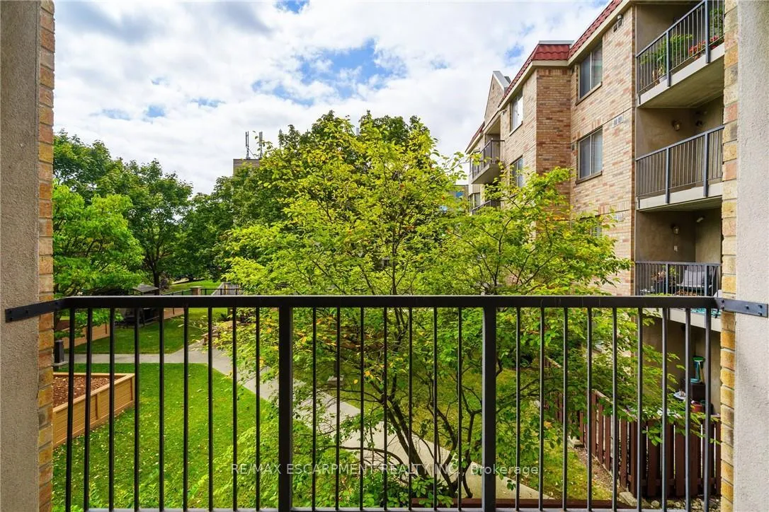 Photo 30 of Unit 211, 3499 Upper Middle Road, Burlington, Headon — HOMEH