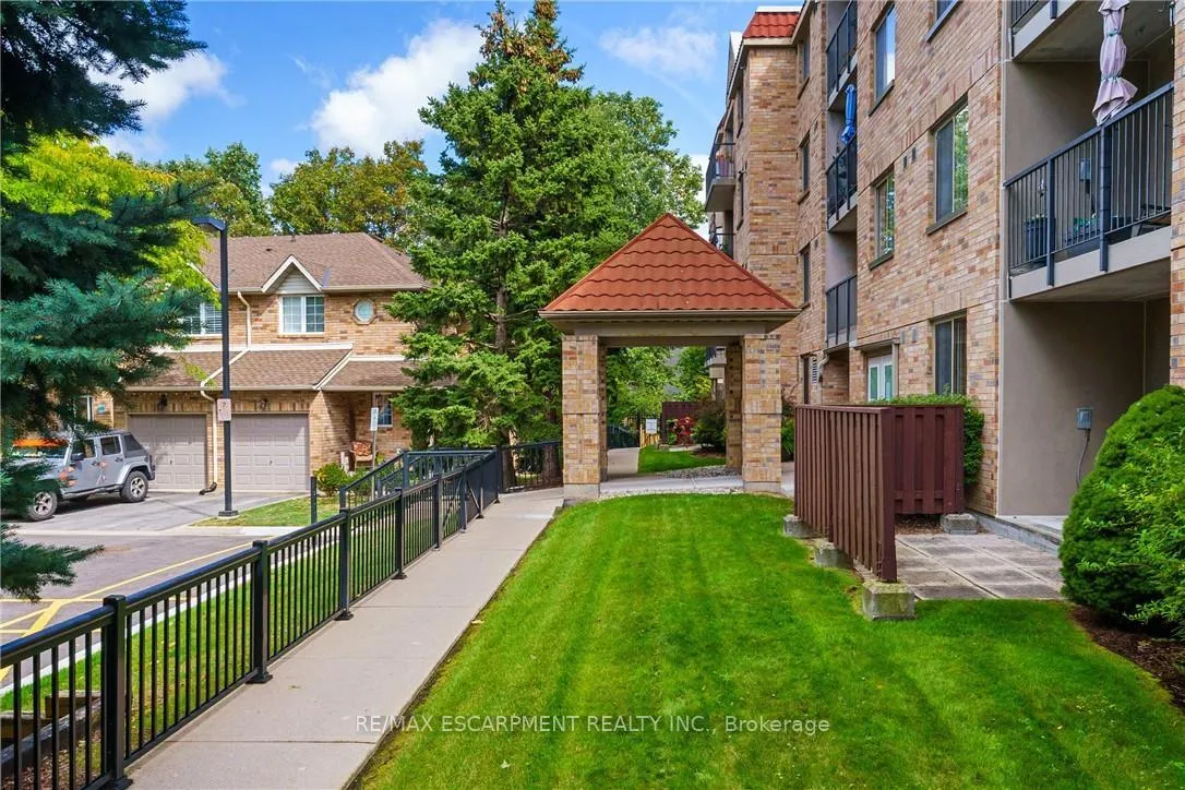 Photo 43 of Unit 211, 3499 Upper Middle Road, Burlington, Headon — HOMEH