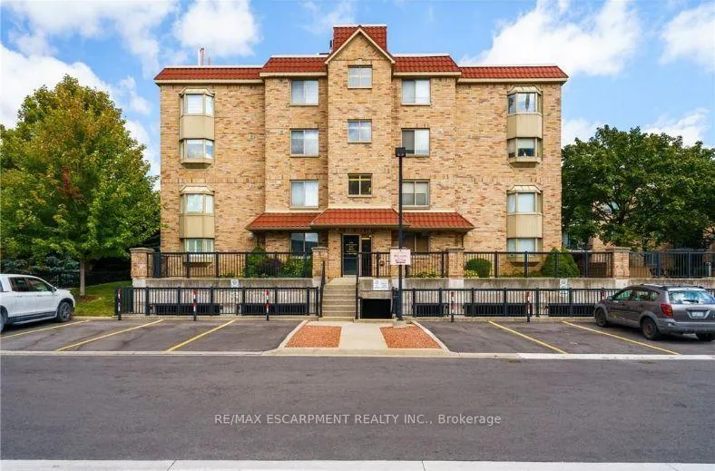 Photo of Unit 211, 3499 Upper Middle Road