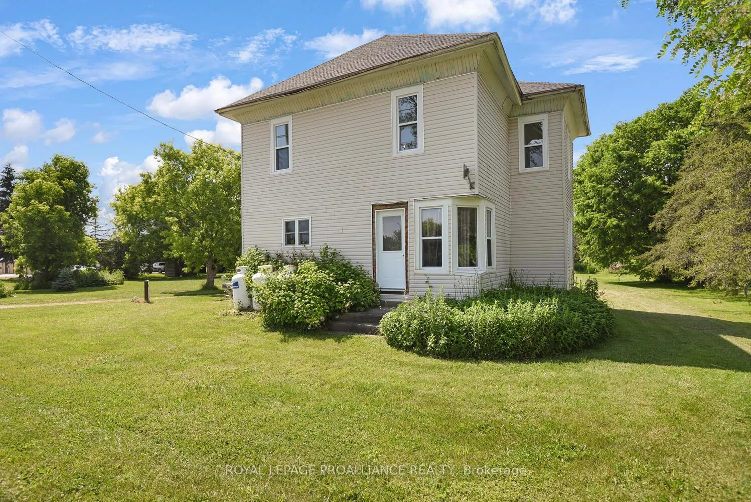 Front of 1441 County Road 8