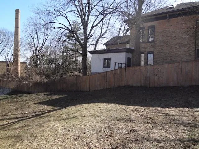 Photo 9 of 61 Madison Avenue S, Kitchener, King East — HOMEH