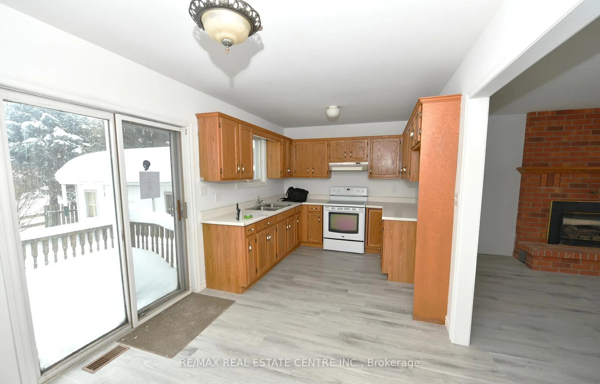 Photo 5 of 115 Miller Crescent, Minto — HOMEH