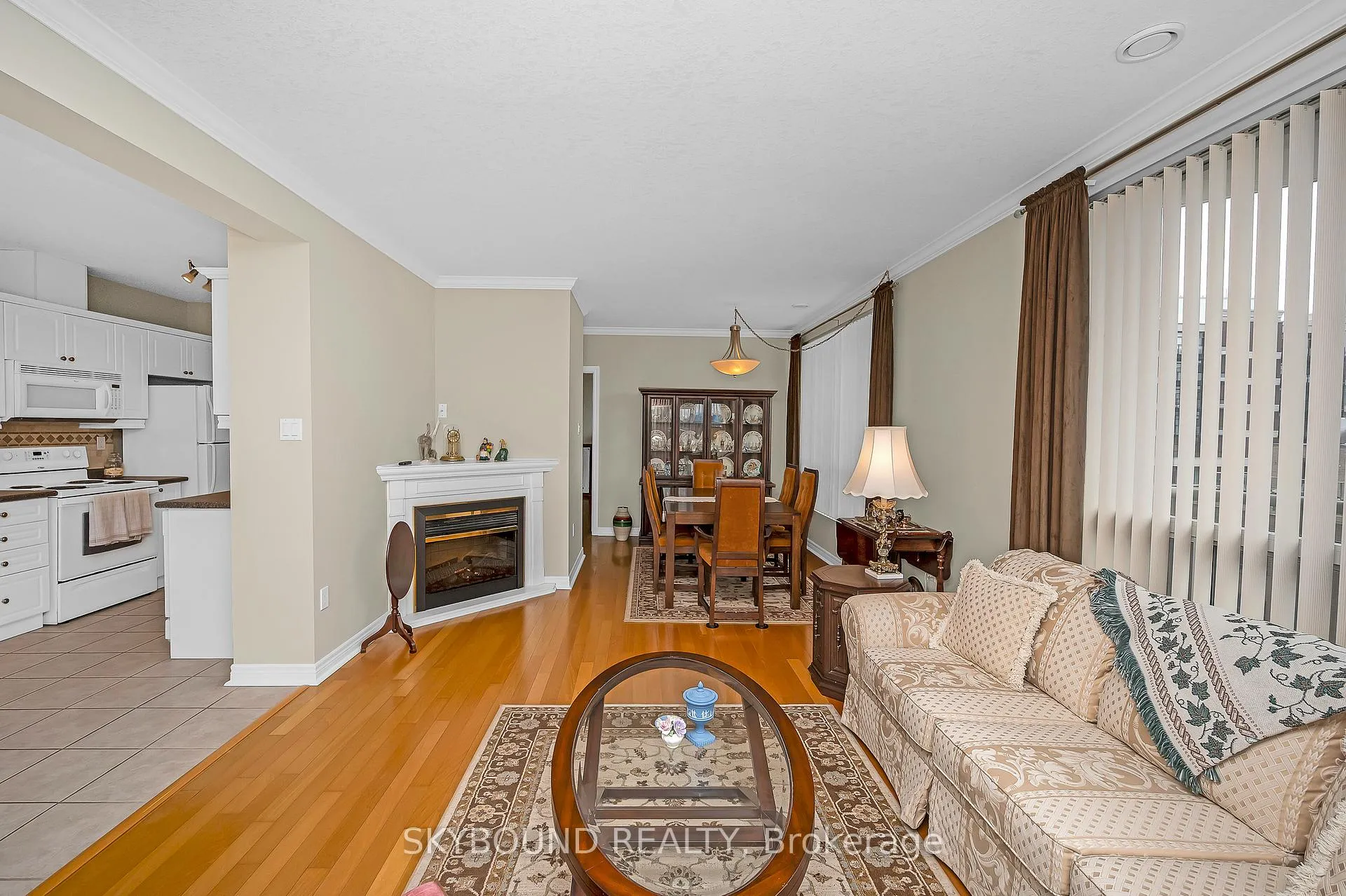 Photo 7 of Unit 505, 1998 Ironstone Drive, Burlington, Uptown — HOMEH