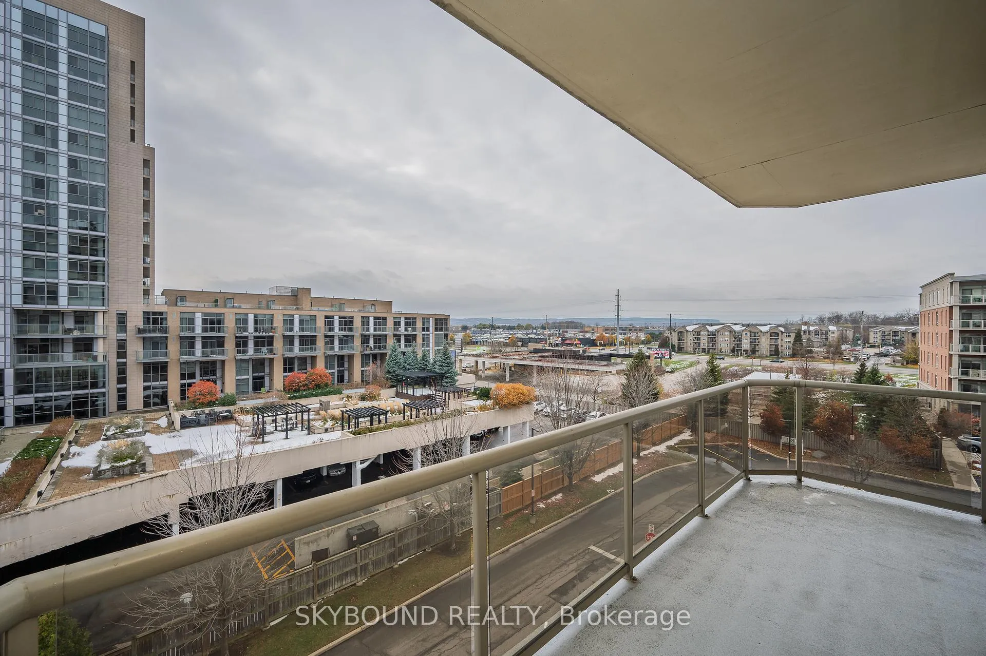 Photo 17 of Unit 505, 1998 Ironstone Drive, Burlington, Uptown — HOMEH