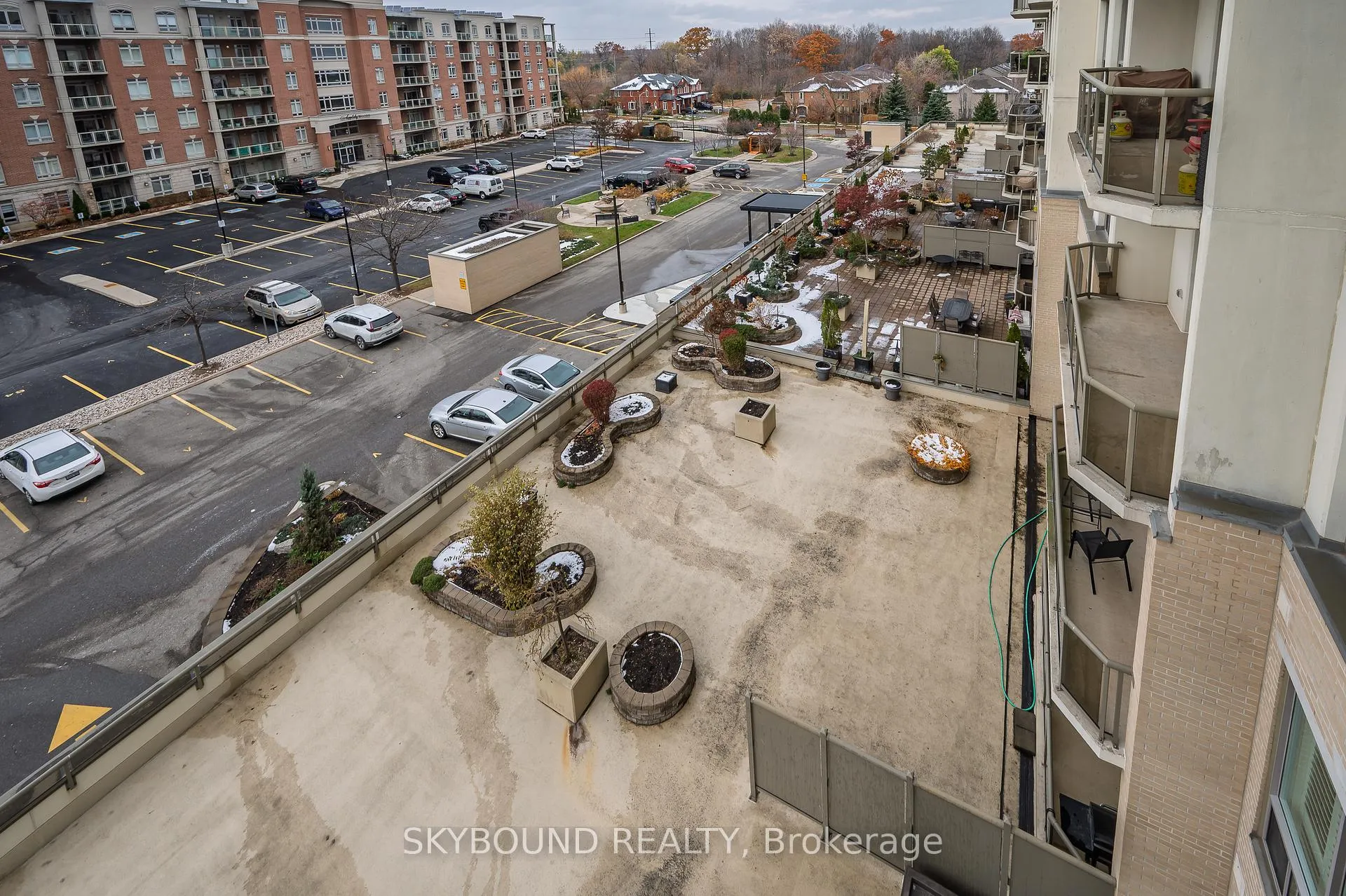 Photo 21 of Unit 505, 1998 Ironstone Drive, Burlington, Uptown — HOMEH