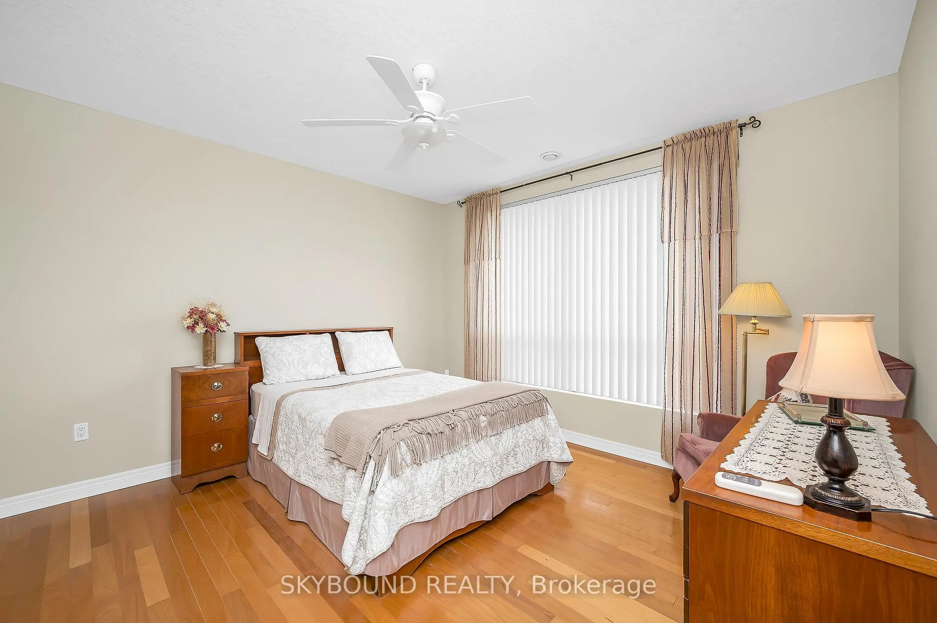 Photo 23 of Unit 505, 1998 Ironstone Drive, Burlington, Uptown — HOMEH