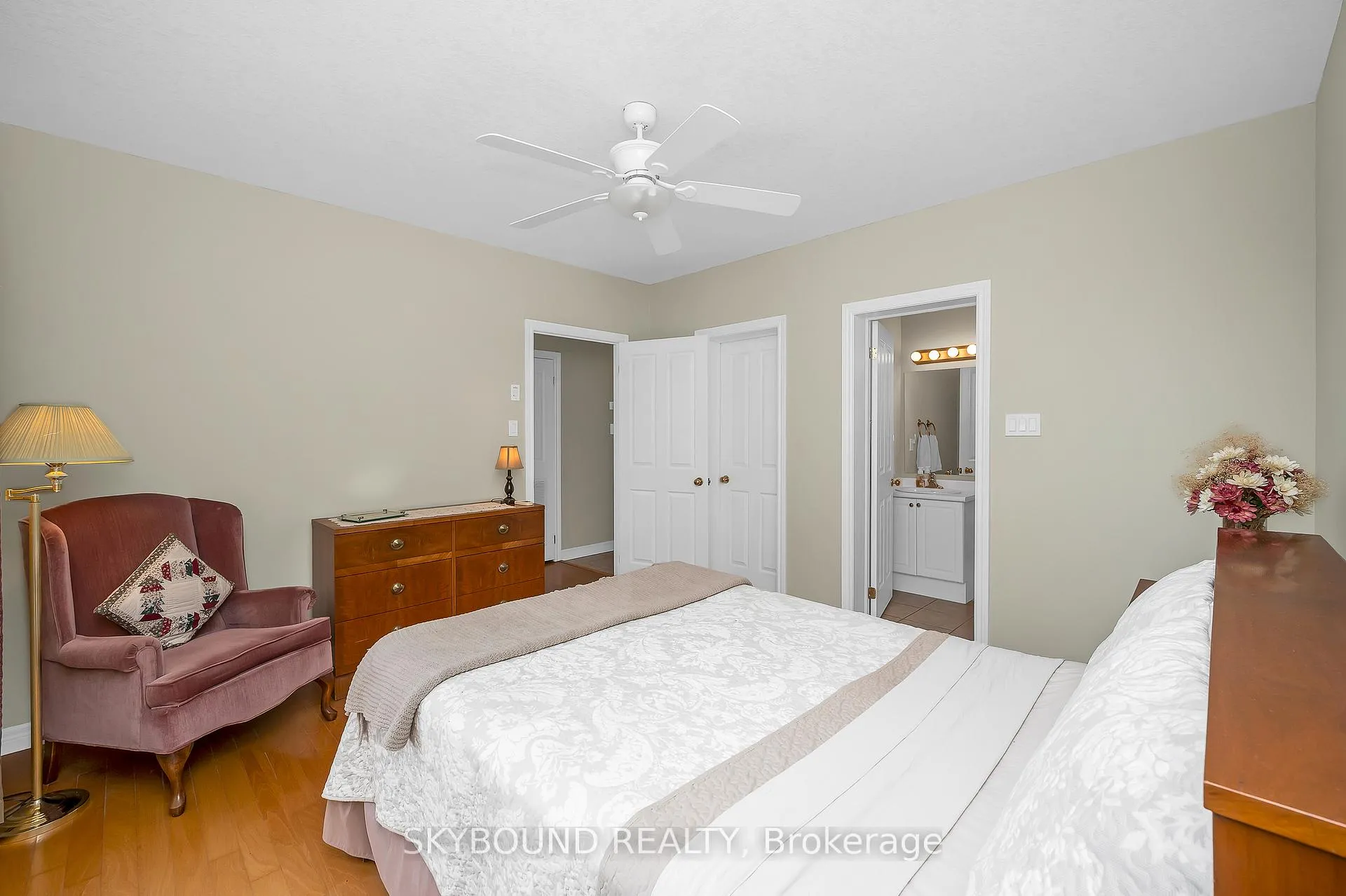 Photo 24 of Unit 505, 1998 Ironstone Drive, Burlington, Uptown — HOMEH