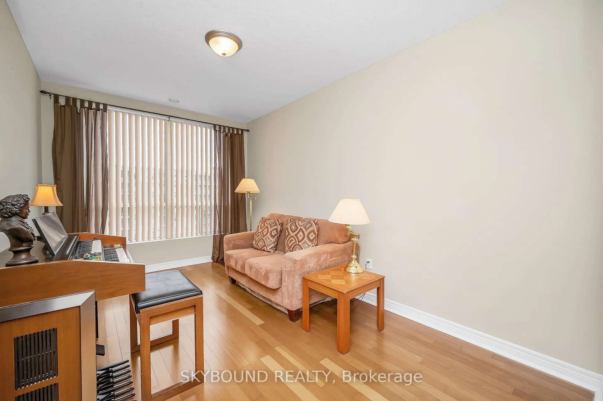 Photo 27 of Unit 505, 1998 Ironstone Drive, Burlington, Uptown — HOMEH