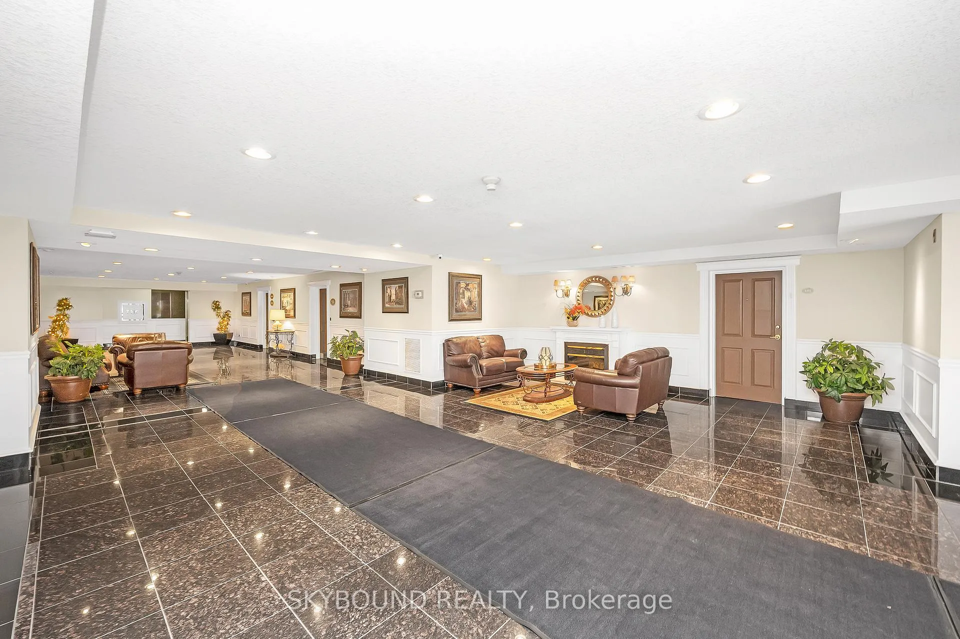 Photo 33 of Unit 505, 1998 Ironstone Drive, Burlington, Uptown — HOMEH