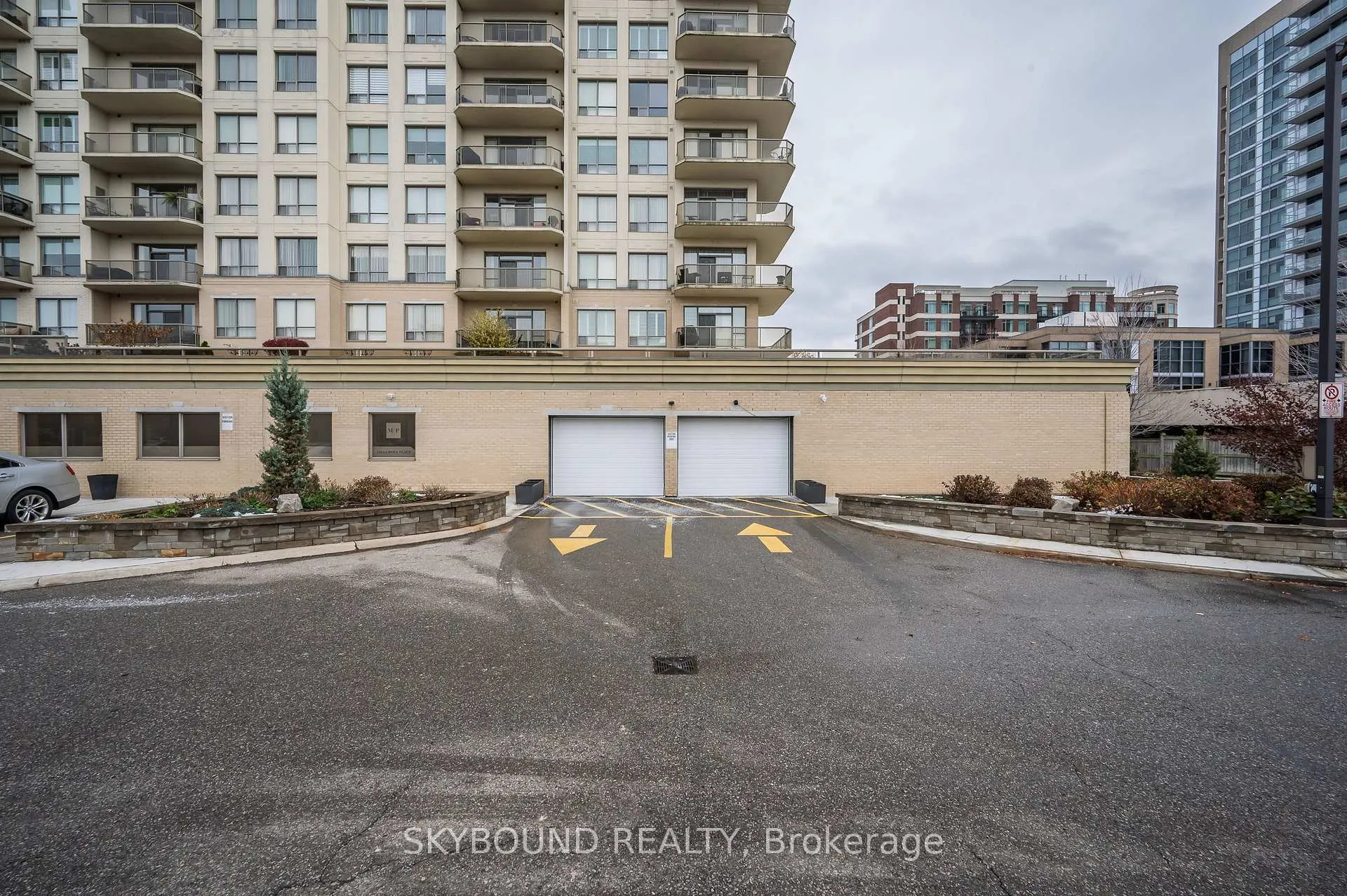 Photo 39 of Unit 505, 1998 Ironstone Drive, Burlington, Uptown — HOMEH