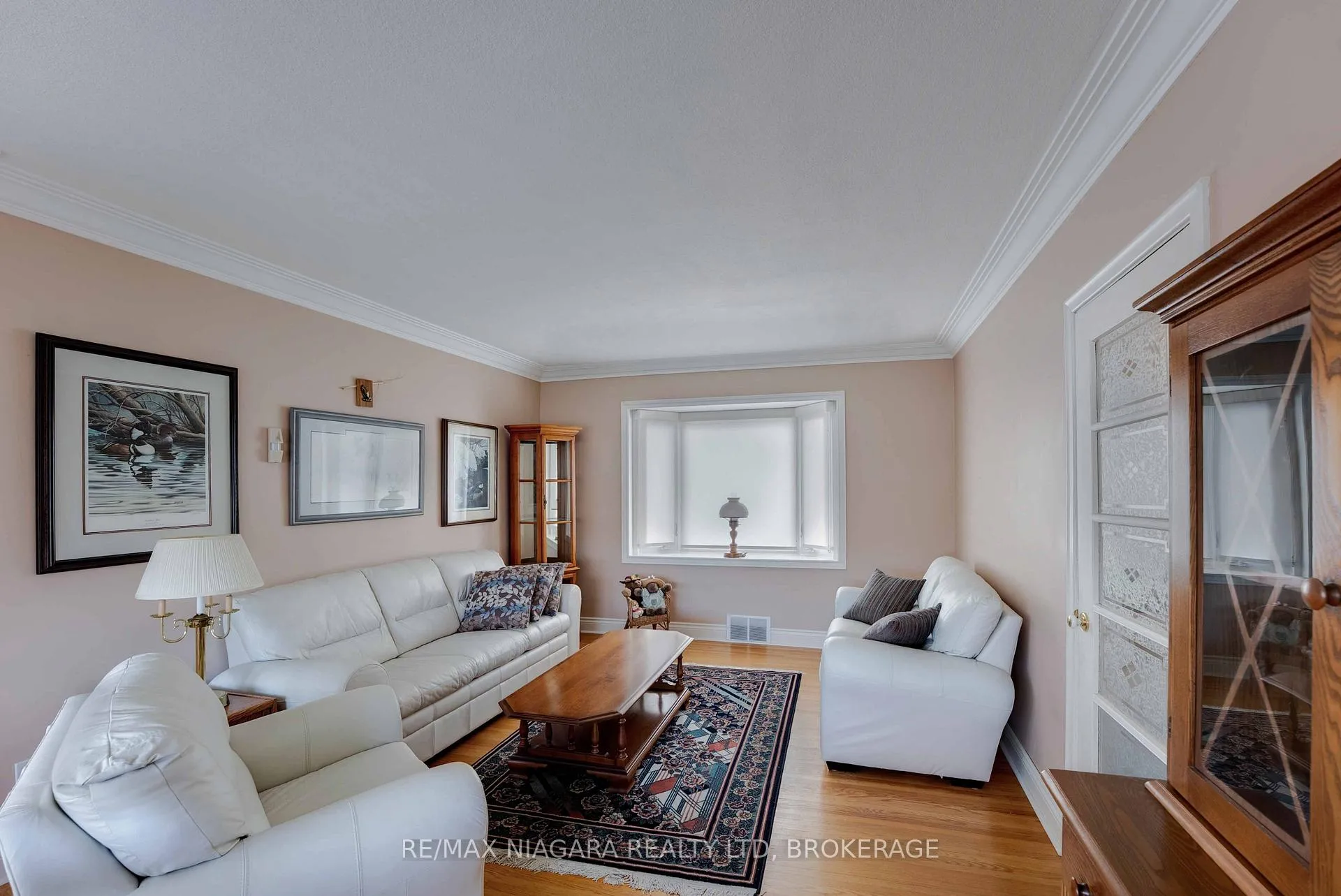 Photo 5 of 53 Metcalfe Street, Thorold, Thorold Downtown — HOMEH