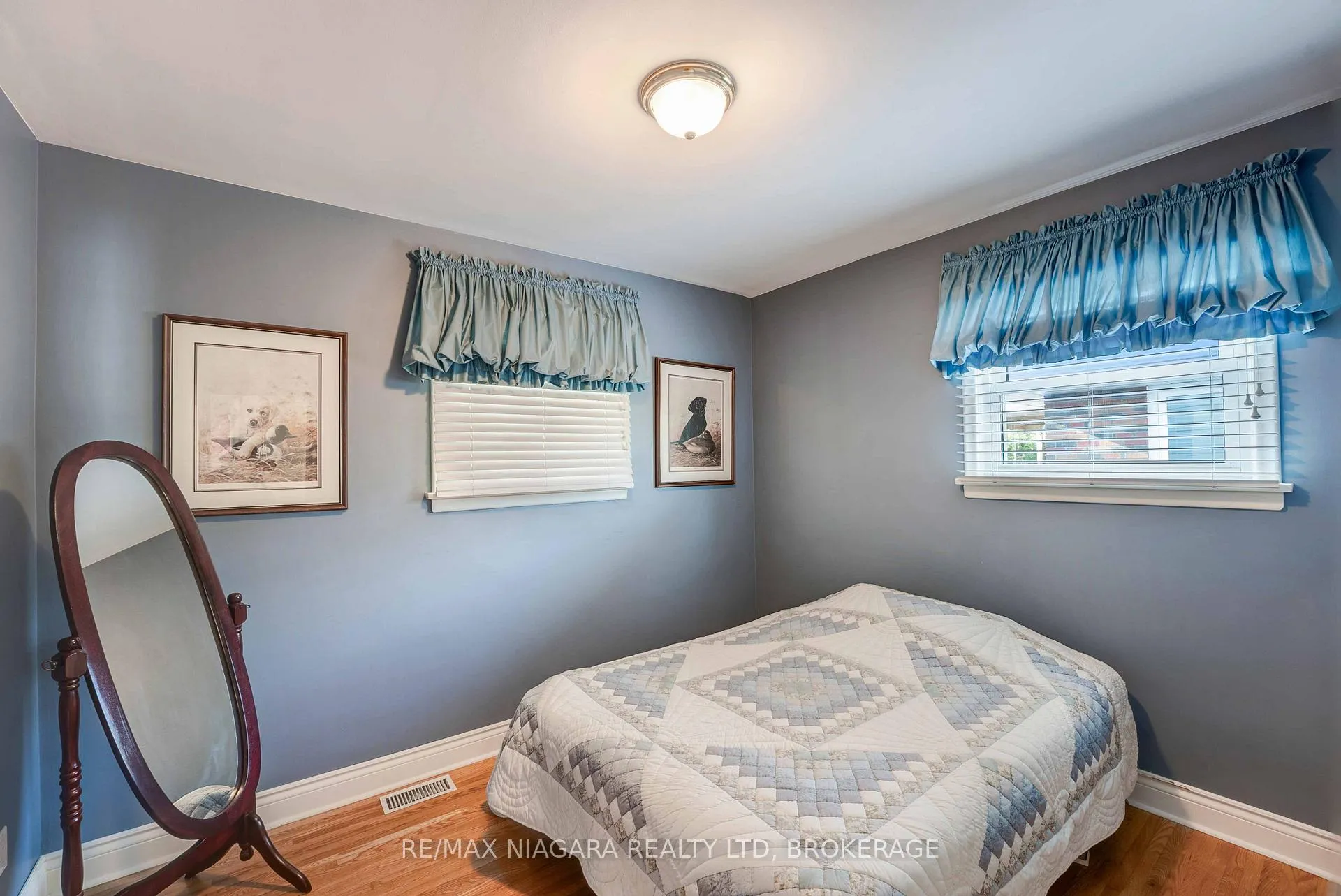 Photo 13 of 53 Metcalfe Street, Thorold, Thorold Downtown — HOMEH