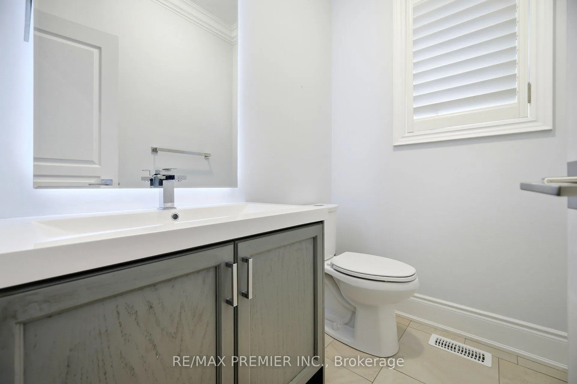 Photo 17 of 56 Stark Crescent, Vaughan, Vellore Village — HOMEH