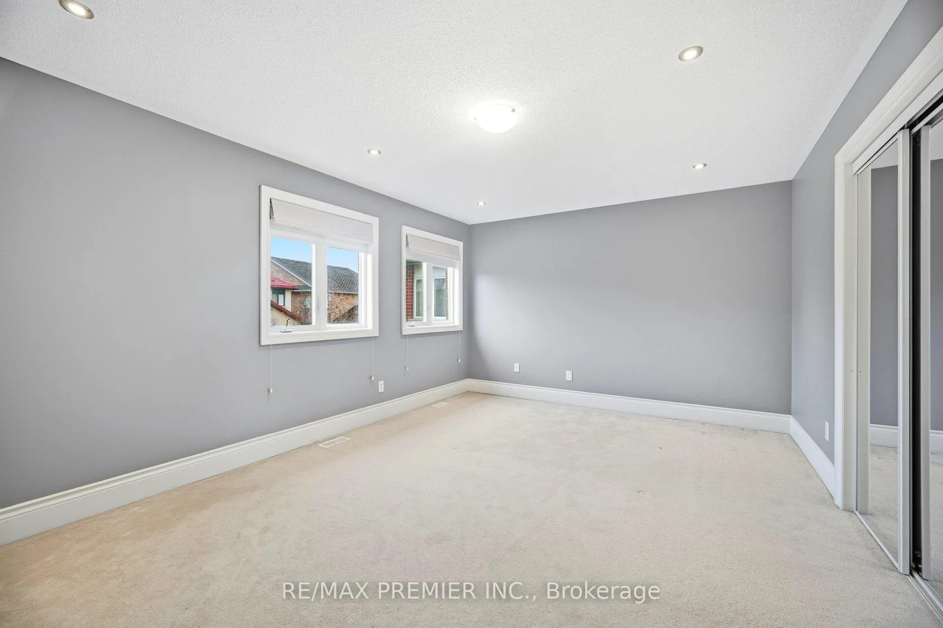 Photo 20 of 56 Stark Crescent, Vaughan, Vellore Village — HOMEH