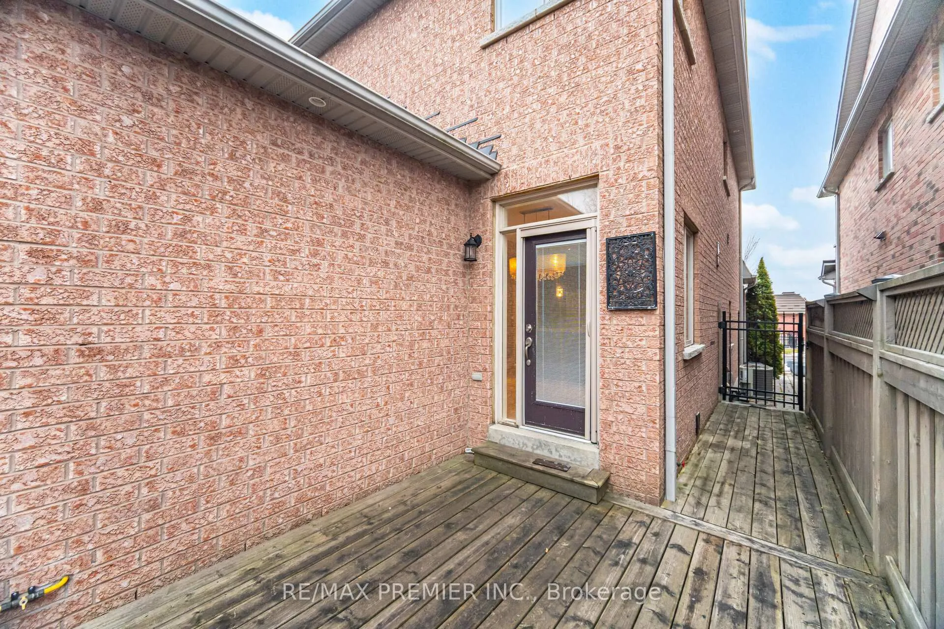 Photo 31 of 56 Stark Crescent, Vaughan, Vellore Village — HOMEH