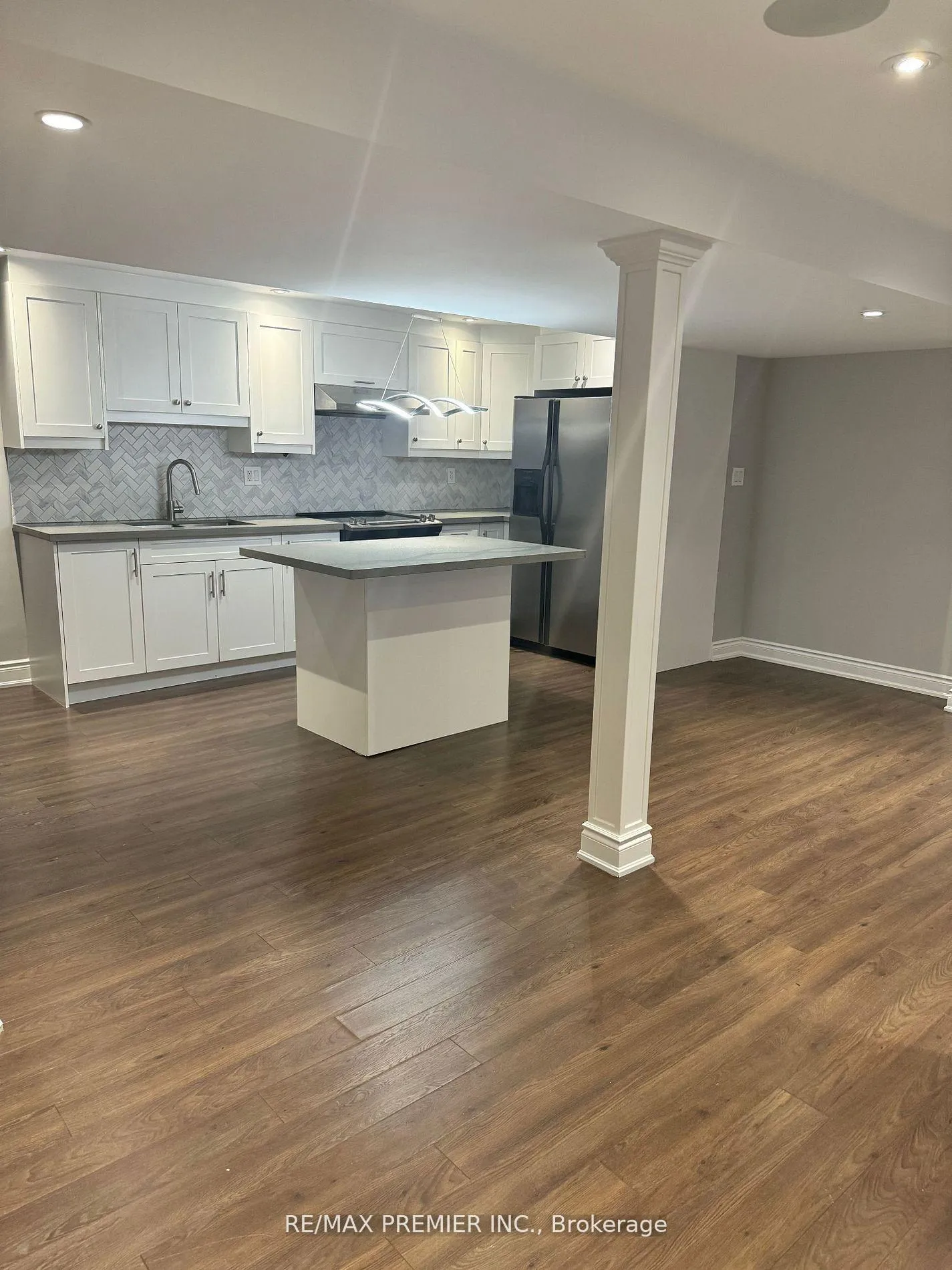 Photo 34 of 56 Stark Crescent, Vaughan, Vellore Village — HOMEH