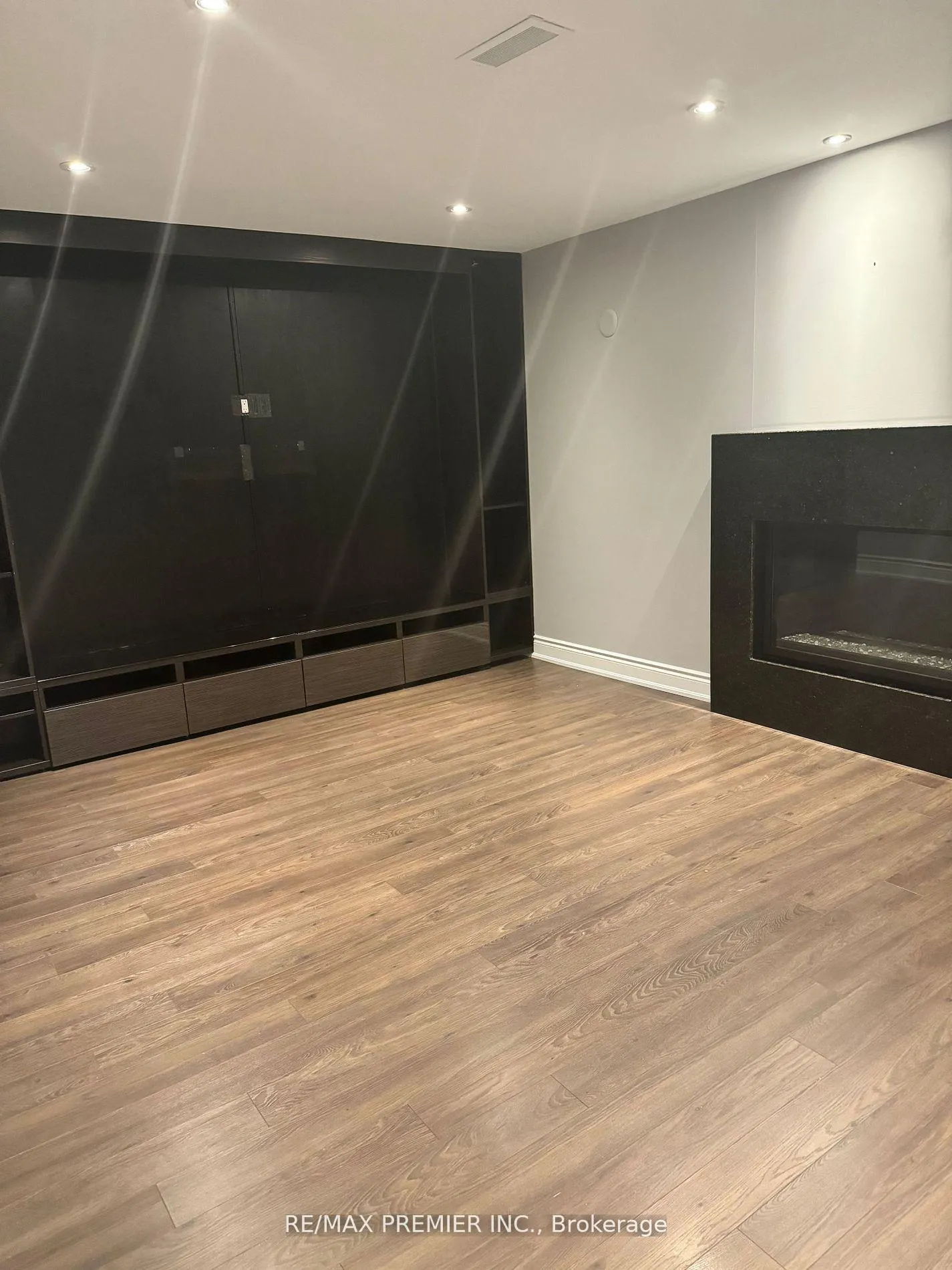 Photo 35 of 56 Stark Crescent, Vaughan, Vellore Village — HOMEH